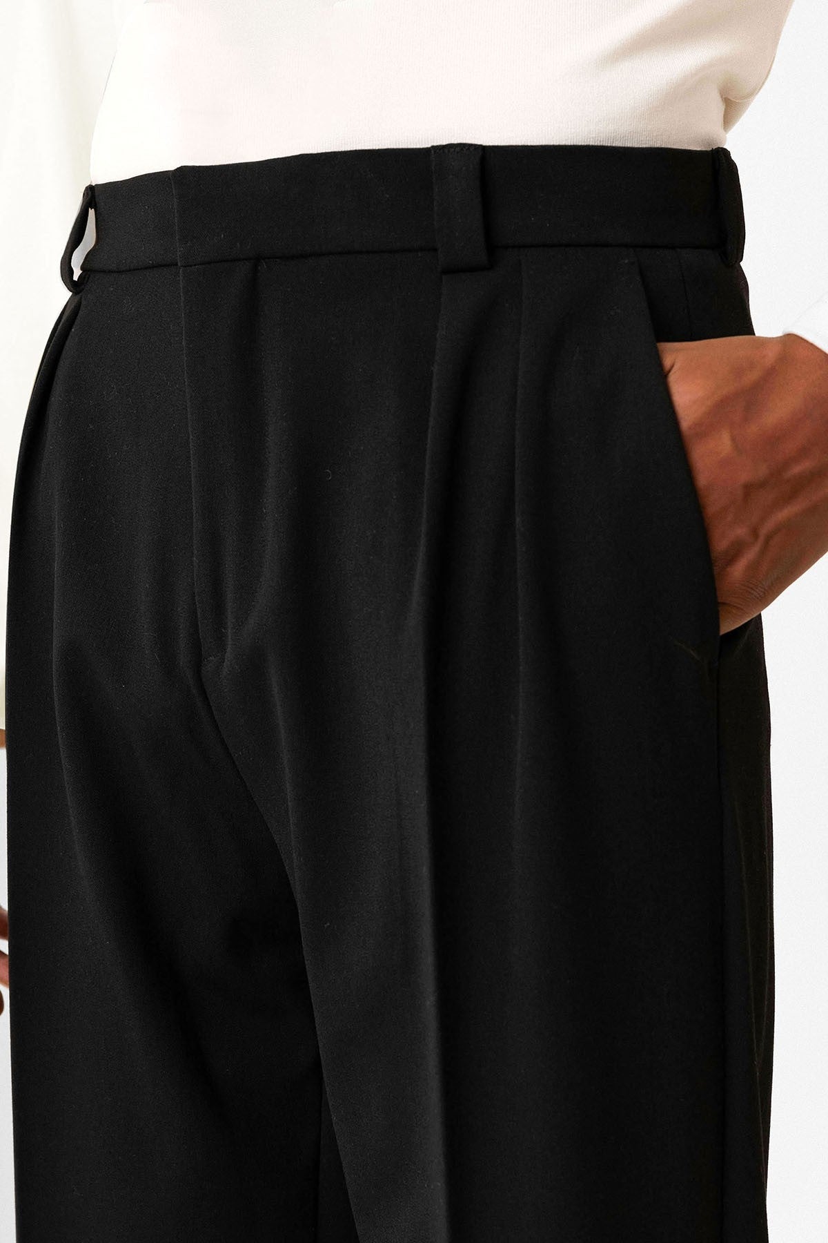 Antioch High-Waisted Pleated Relaxed-Fit Baggy Men's Pants