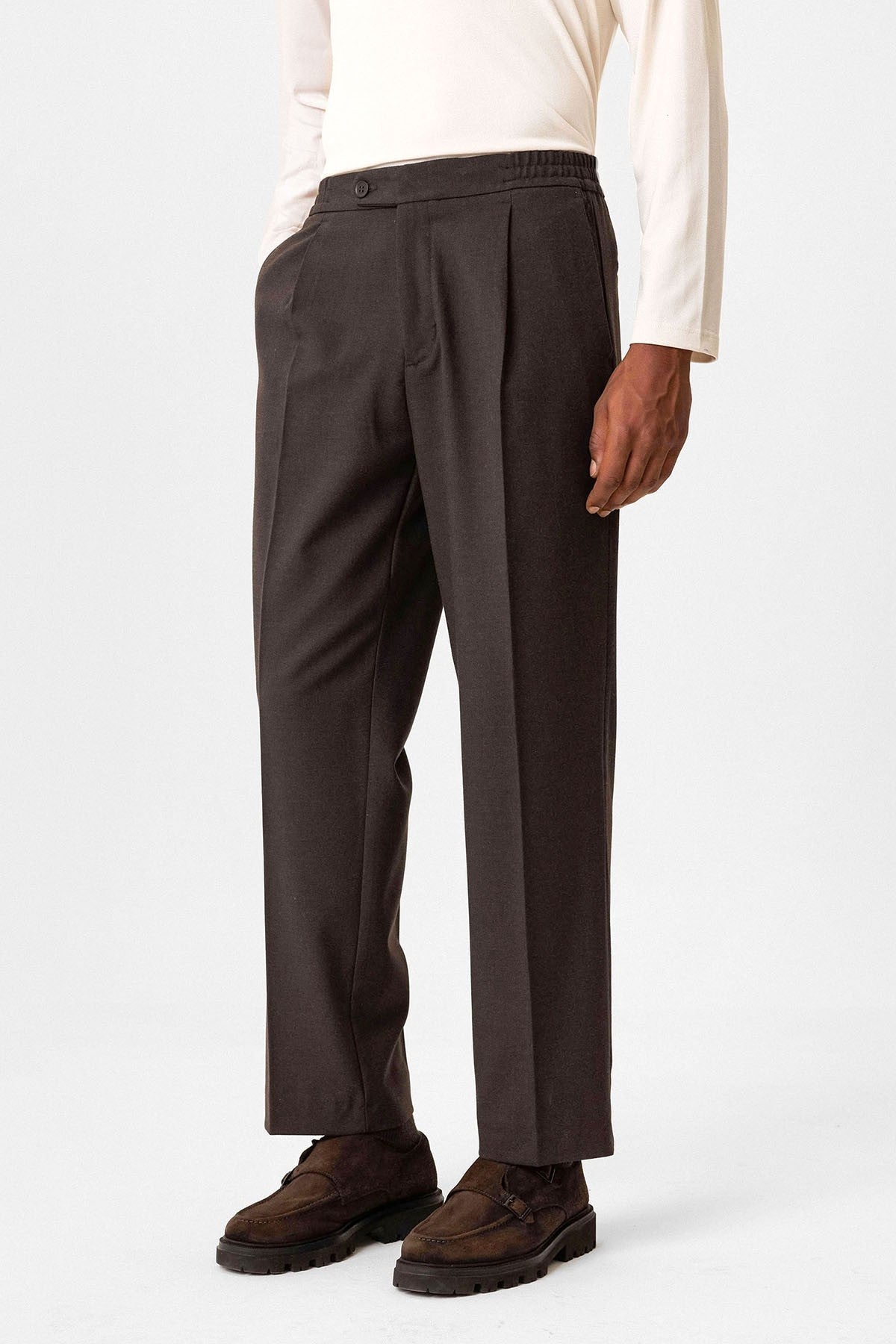 Antioch Elastic-Waist Baggy Men's Pants