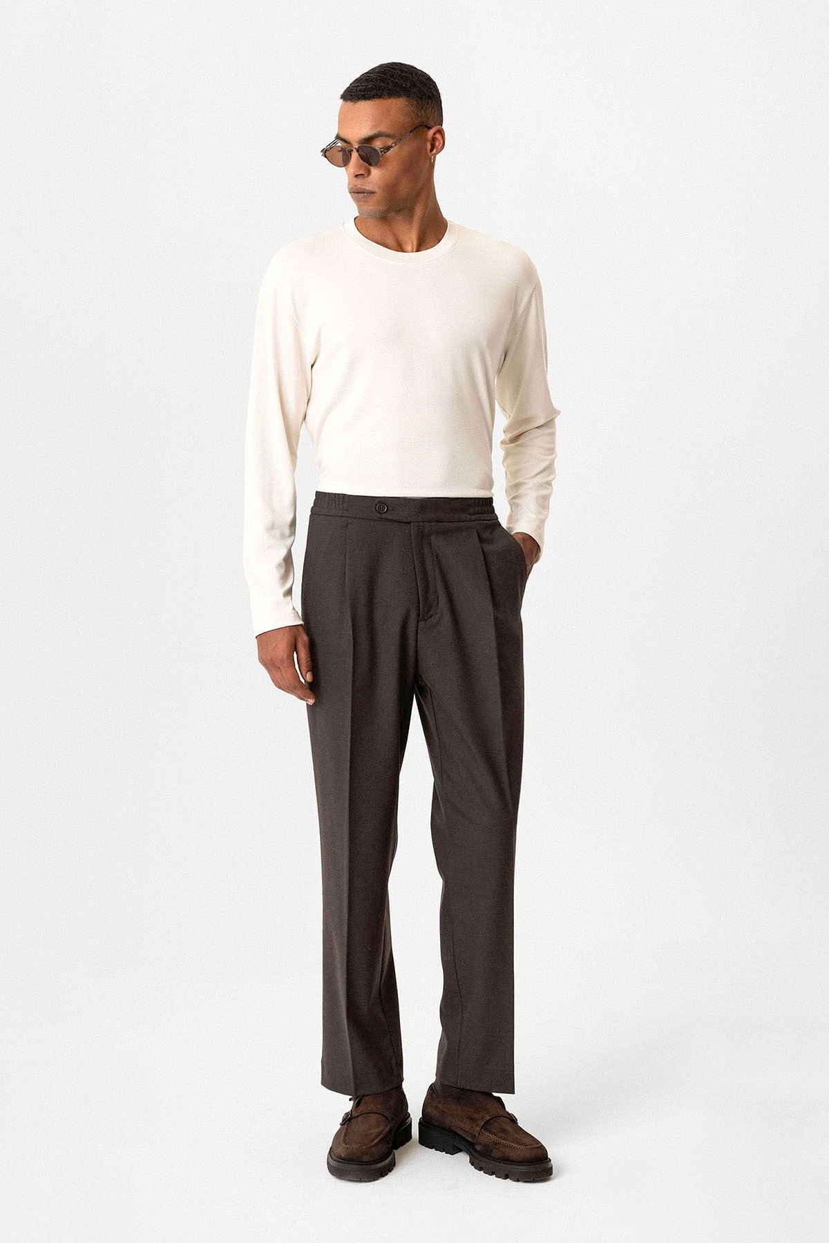 Antioch Elastic-Waist Baggy Men's Pants