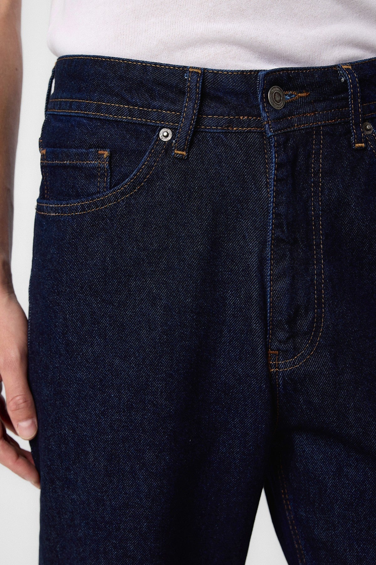 Antioch High-Waisted Regular-Fit Men's Jeans