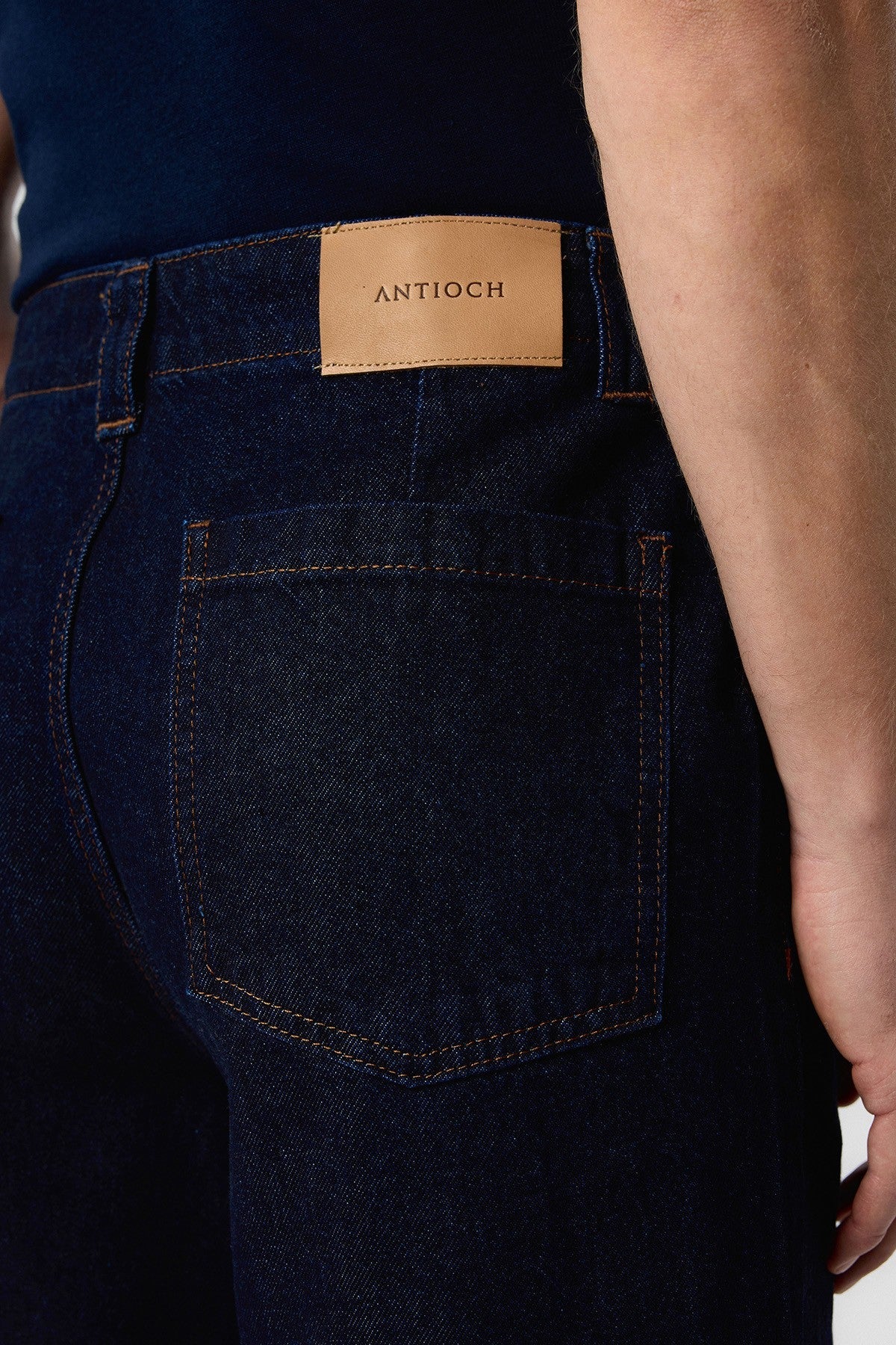 Antioch Relaxed-Fit Men's Jeans