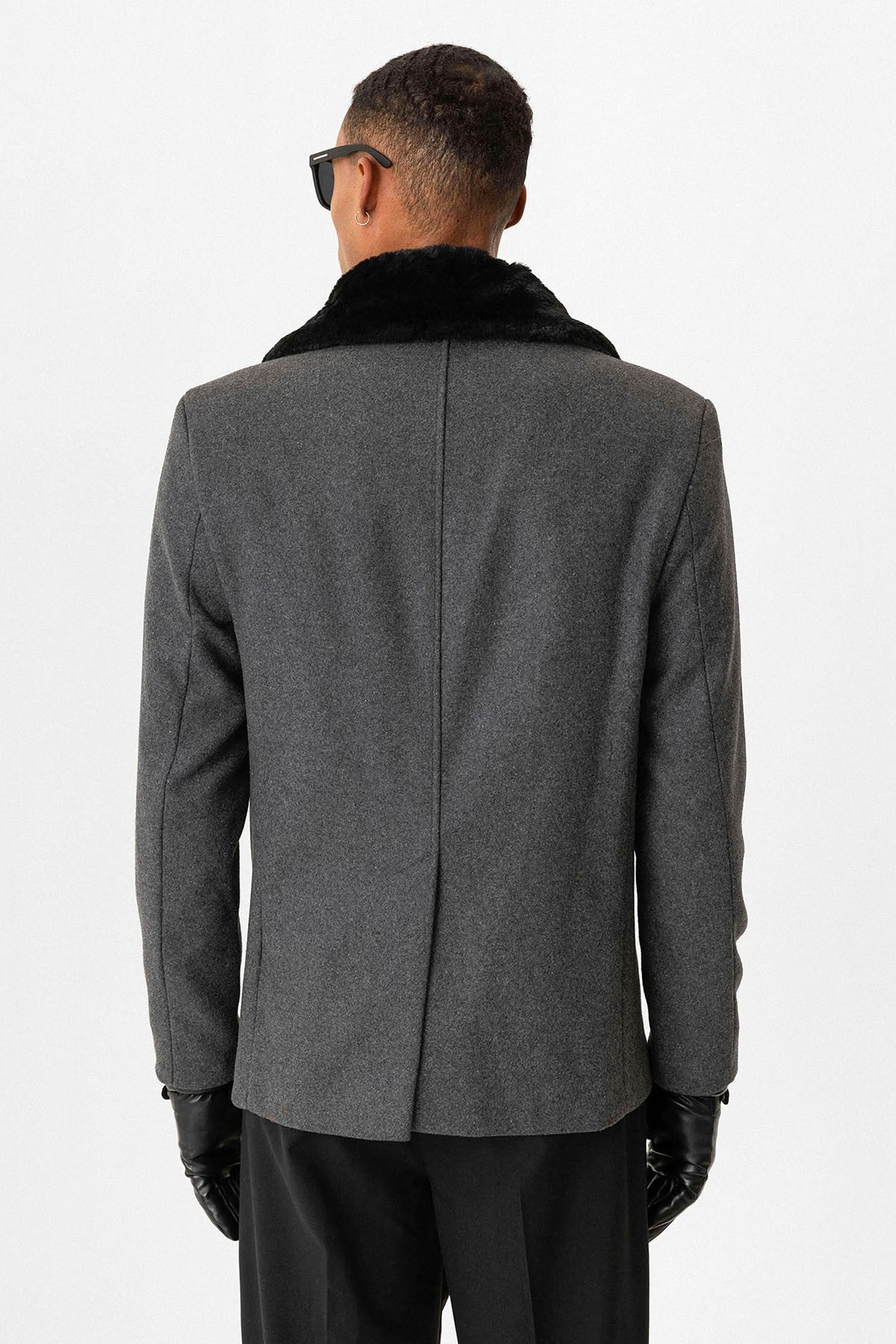Antioch Men's Coat with Fur Collar and Double-Breasted Closure