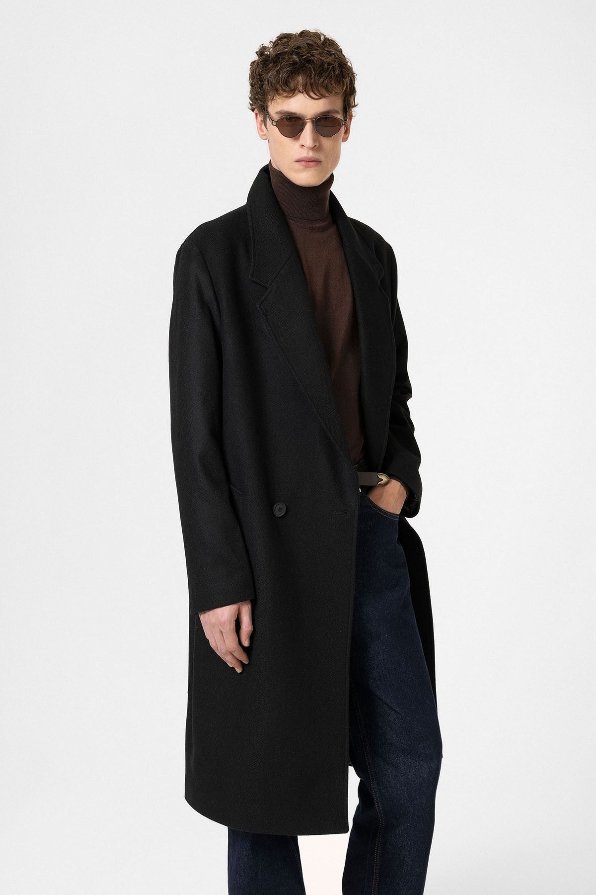 Antioch Wool-Blend Herringbone Double-Breasted Men's Coat