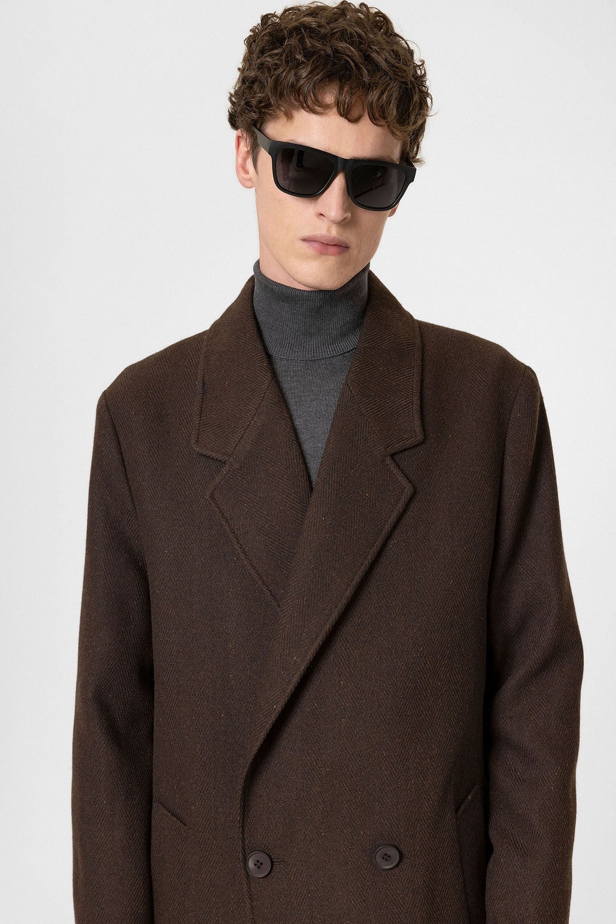 Antioch Wool-Blend Herringbone Double-Breasted Men's Coat