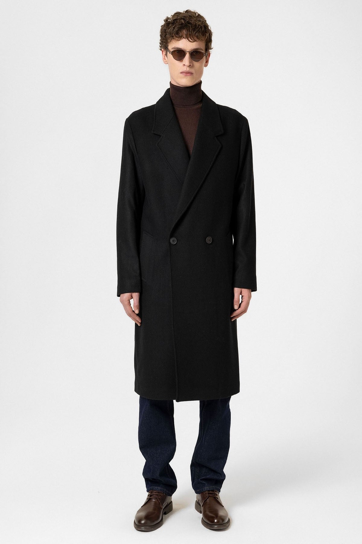 Antioch Wool-Blend Herringbone Double-Breasted Men's Coat