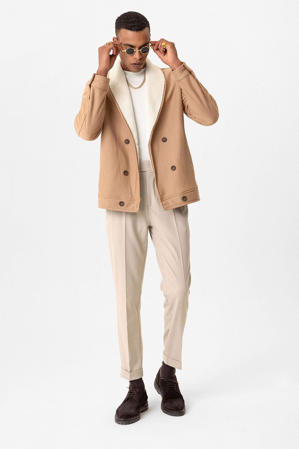 Antioch Men's Jacket with Contrast Collar and Lining Details