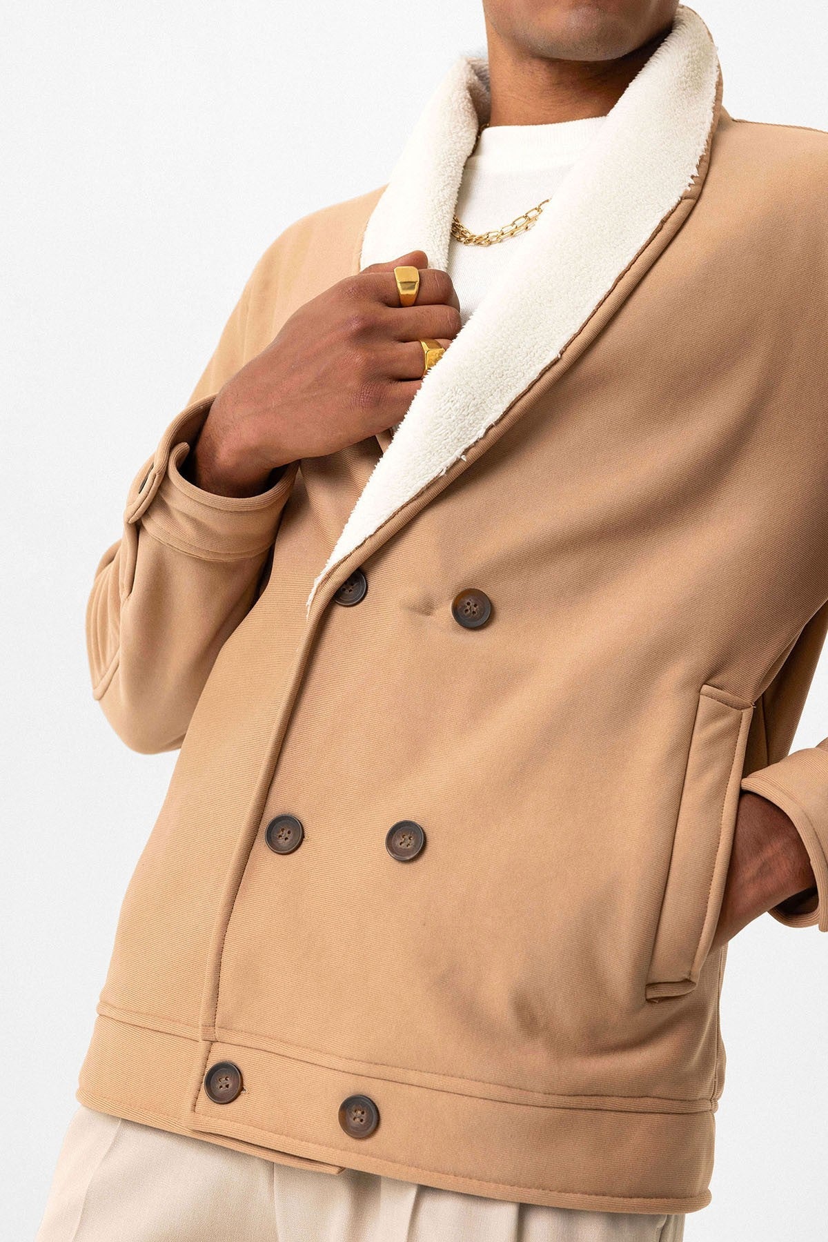 Antioch Men's Jacket with Contrast Collar and Lining Details