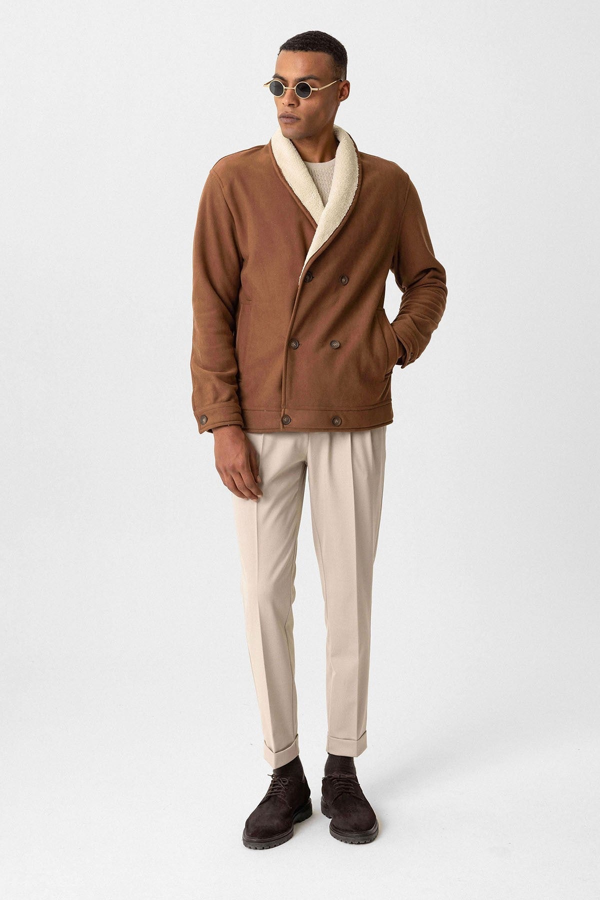 Antioch Men's Jacket with Contrast Collar and Lining Details