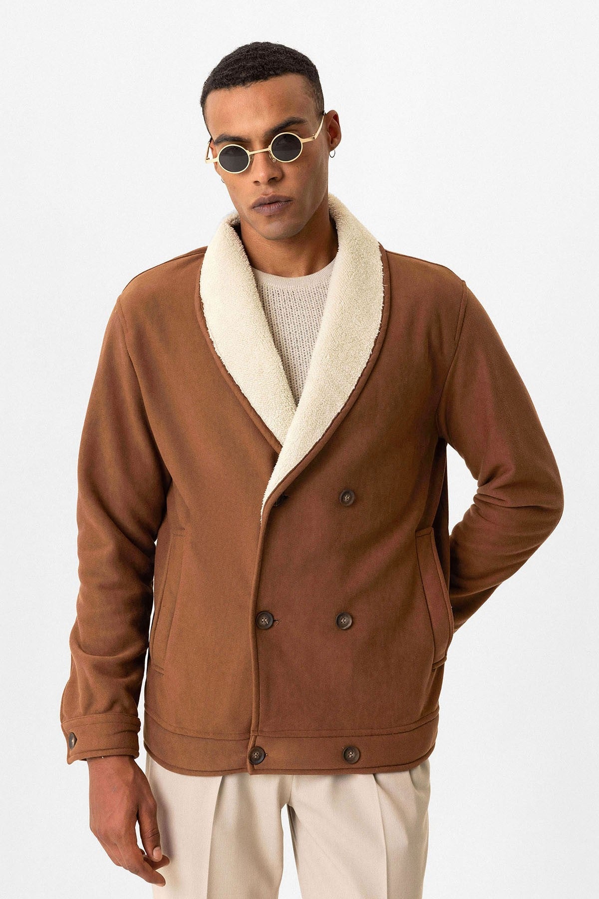 Antioch Men's Jacket with Contrast Collar and Lining Details