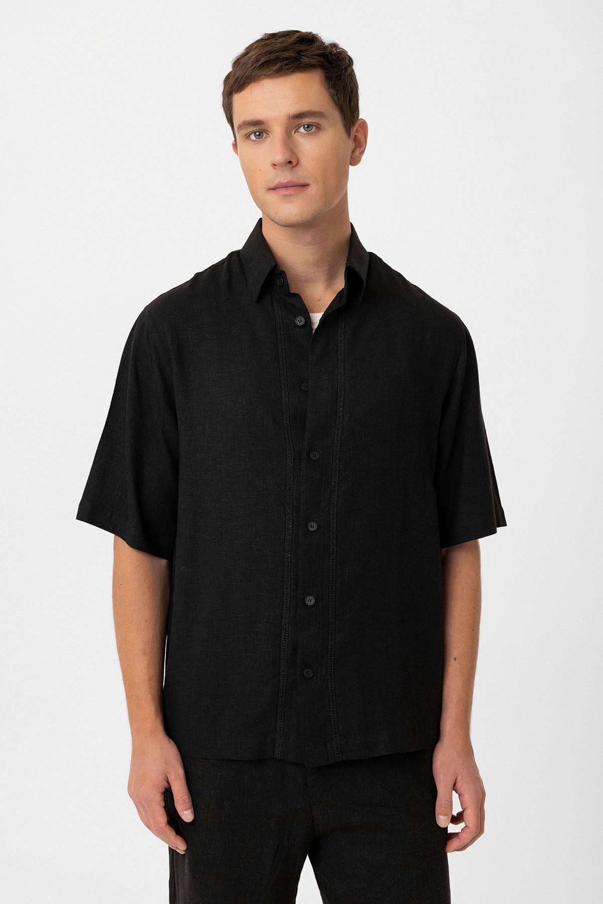 Antioch Linen-Blend Relaxed-Fit Men's Shirt