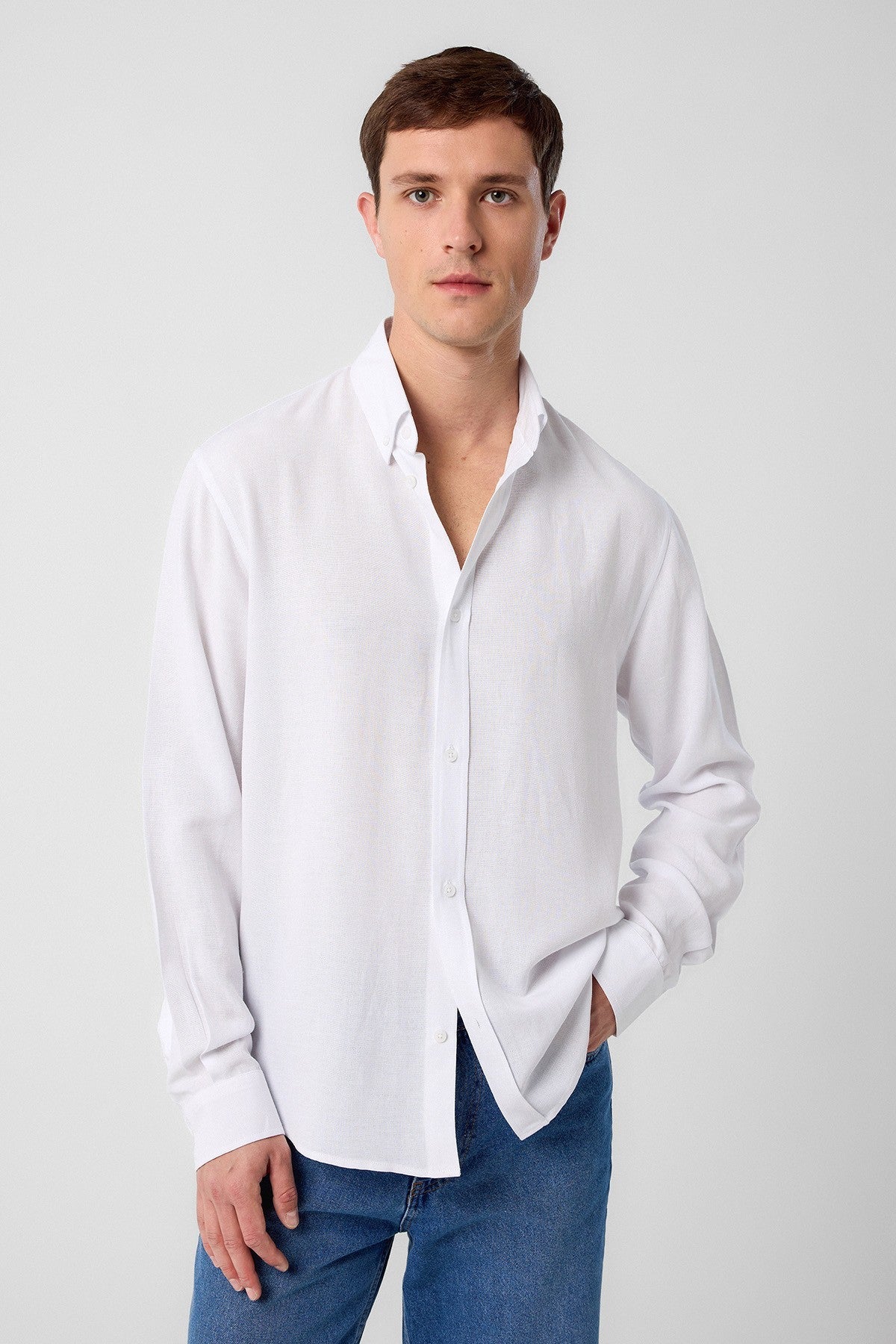 Antioch Relax Fit Men's Linen-Blend Shirt