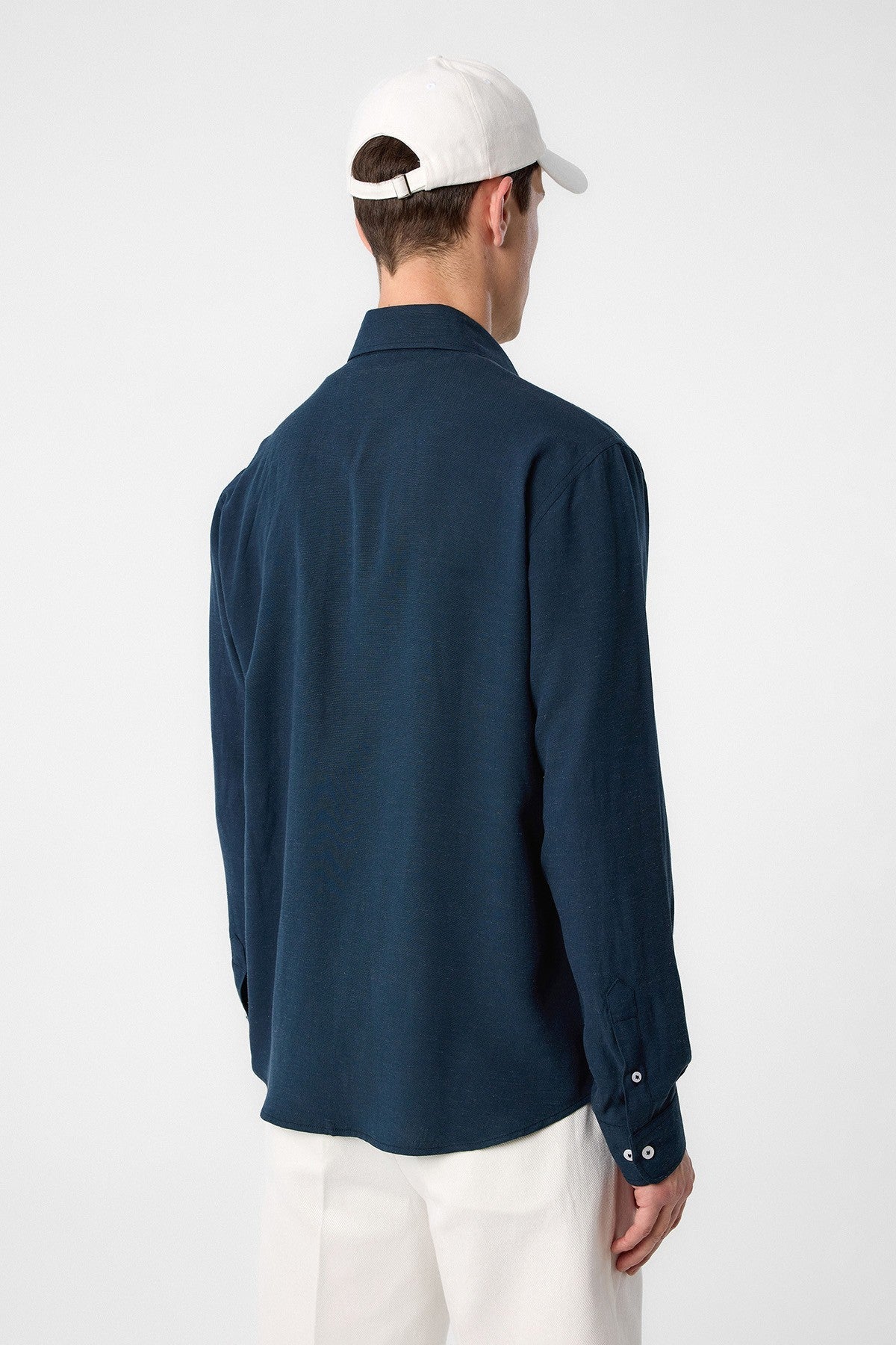 Antioch Men's Linen-Blend Button-Down Shirt