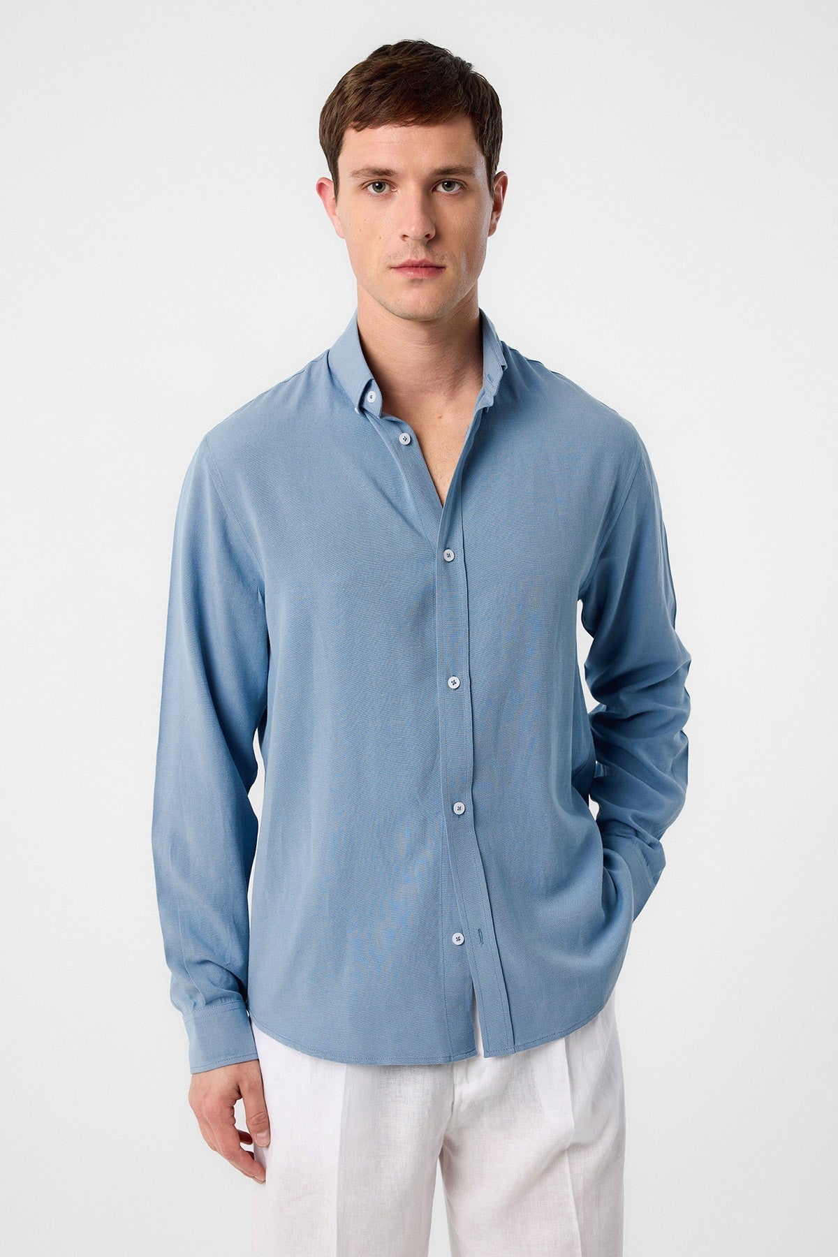 Antioch Men's Linen-Blend Button-Down Shirt