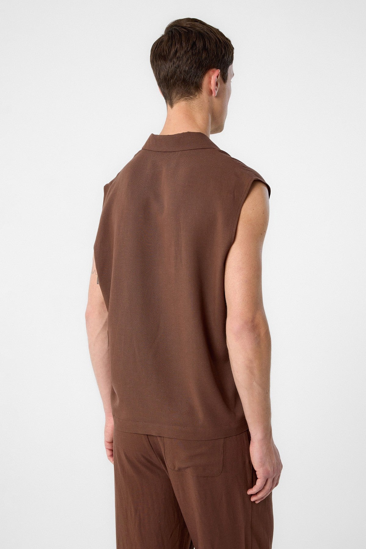Antioch Linen-Blend Sleeveless Men's Shirt