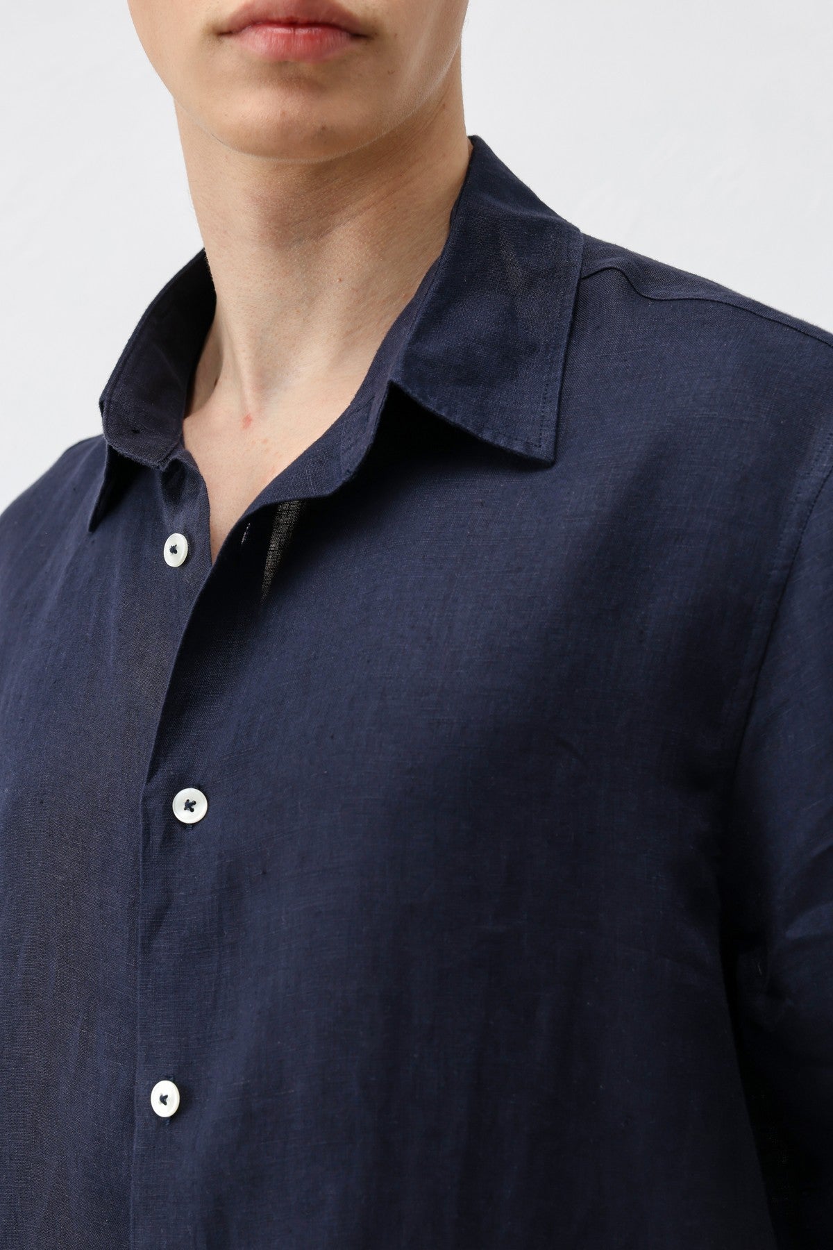 Antioch 100% Linen Relaxed-Fit Men's Shirt