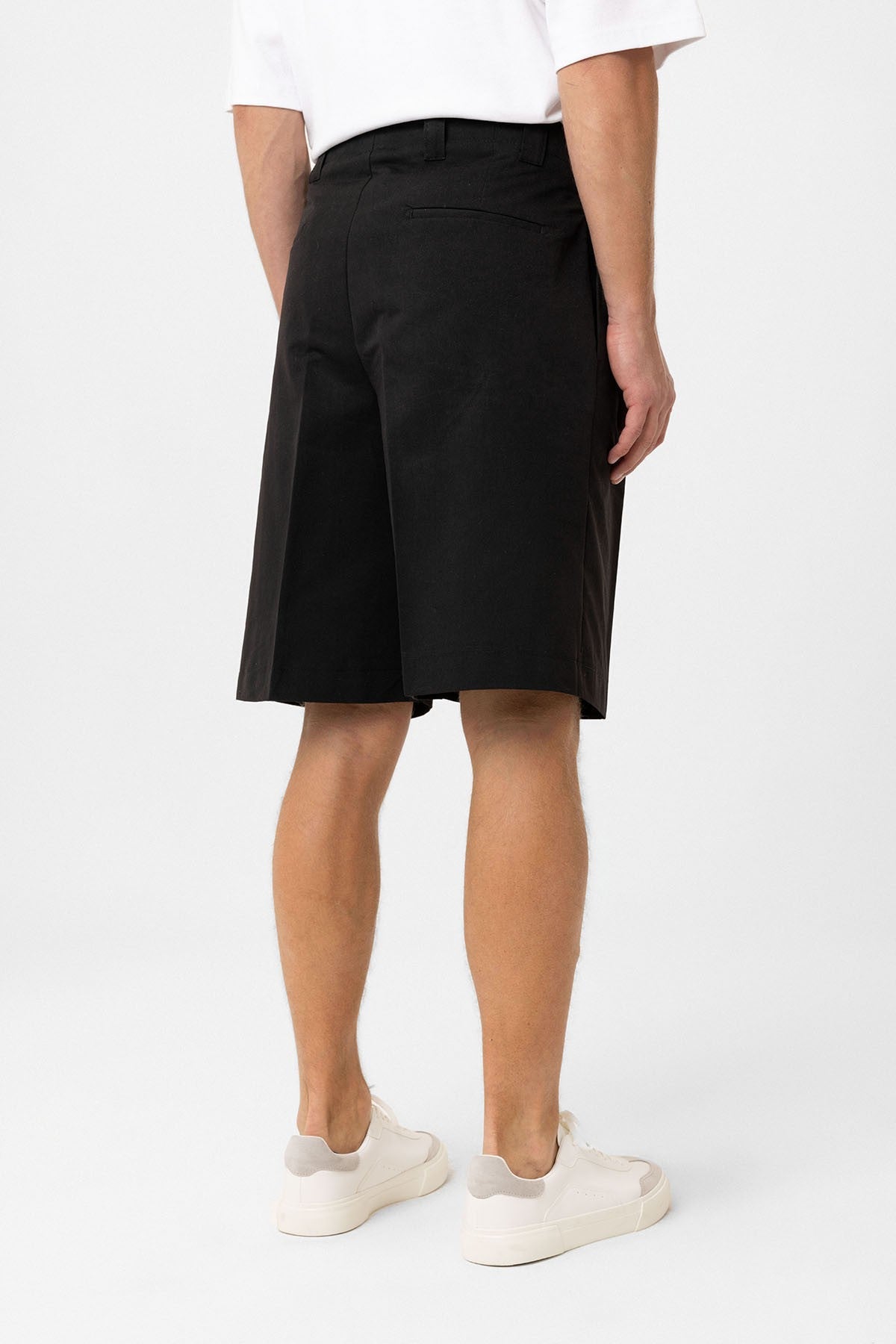 Antioch High-Waisted Pleated Relaxed Bermuda Shorts for Men