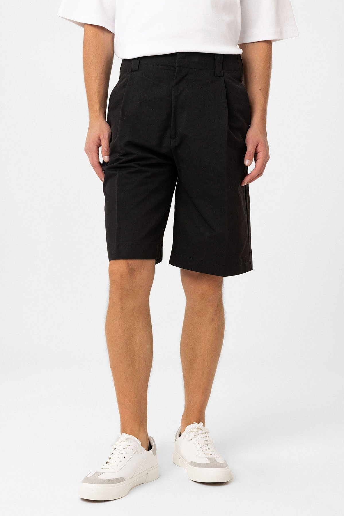 Antioch High-Waisted Pleated Relaxed Bermuda Shorts for Men
