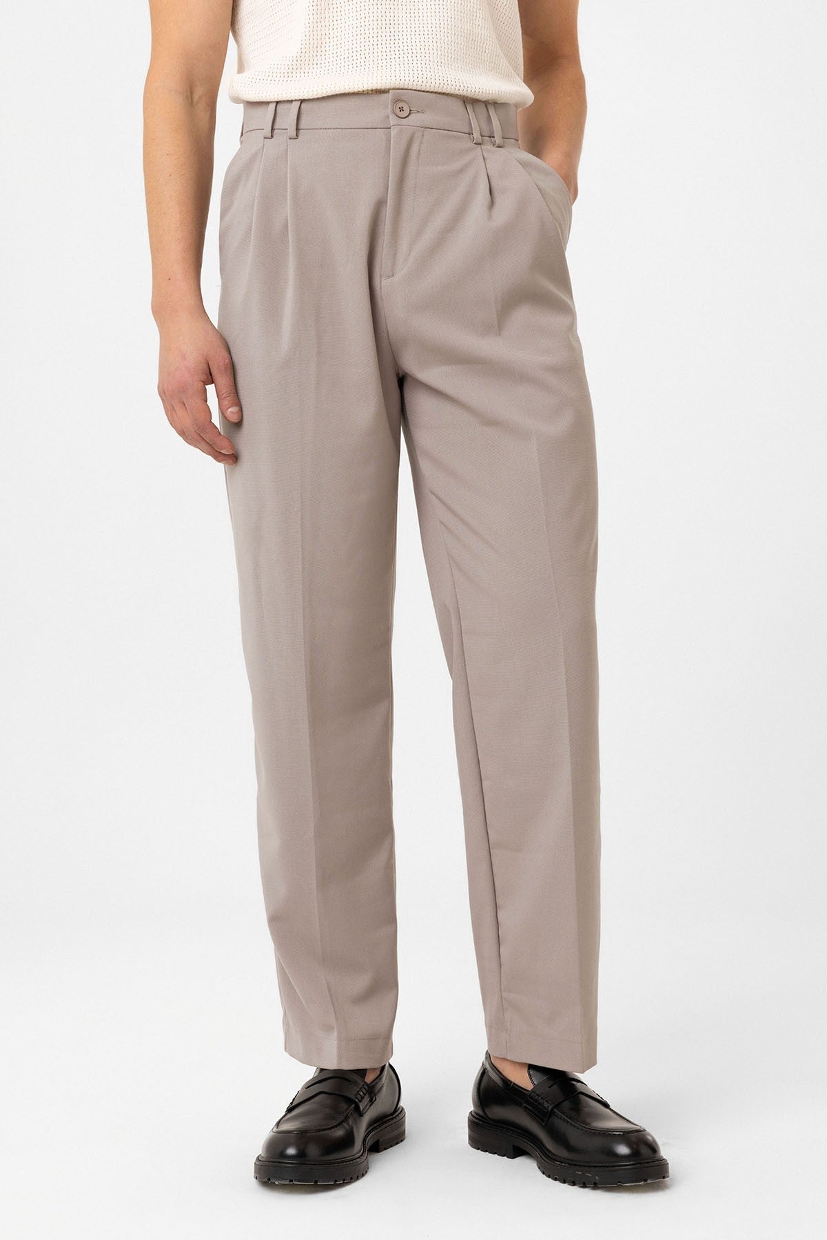 Men's Double-Pleated Baggy-Fit Pants