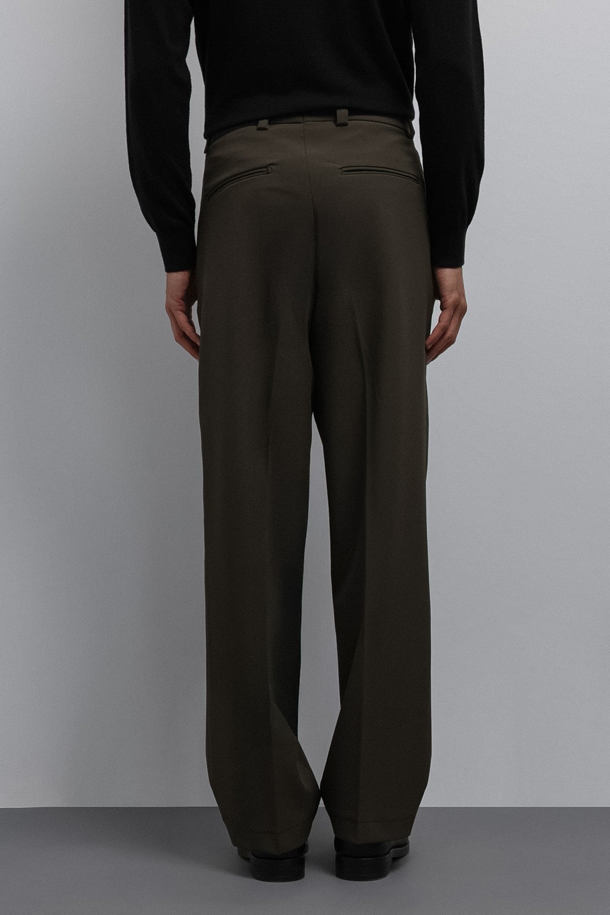 Antioch Relax Fit Baggy Pleated Men's Pants