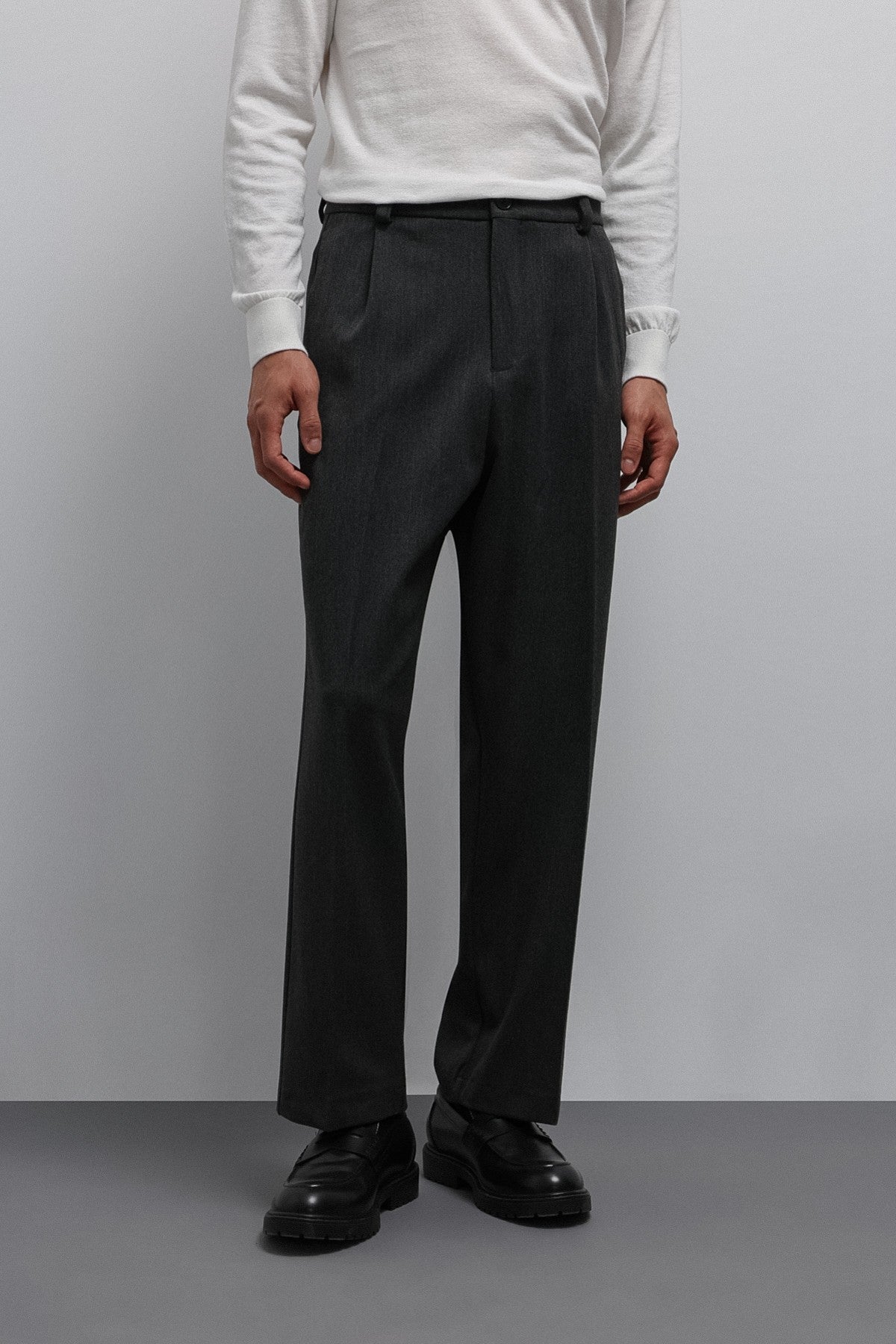 Antioch Relax Fit Baggy Pleated Men's Pants