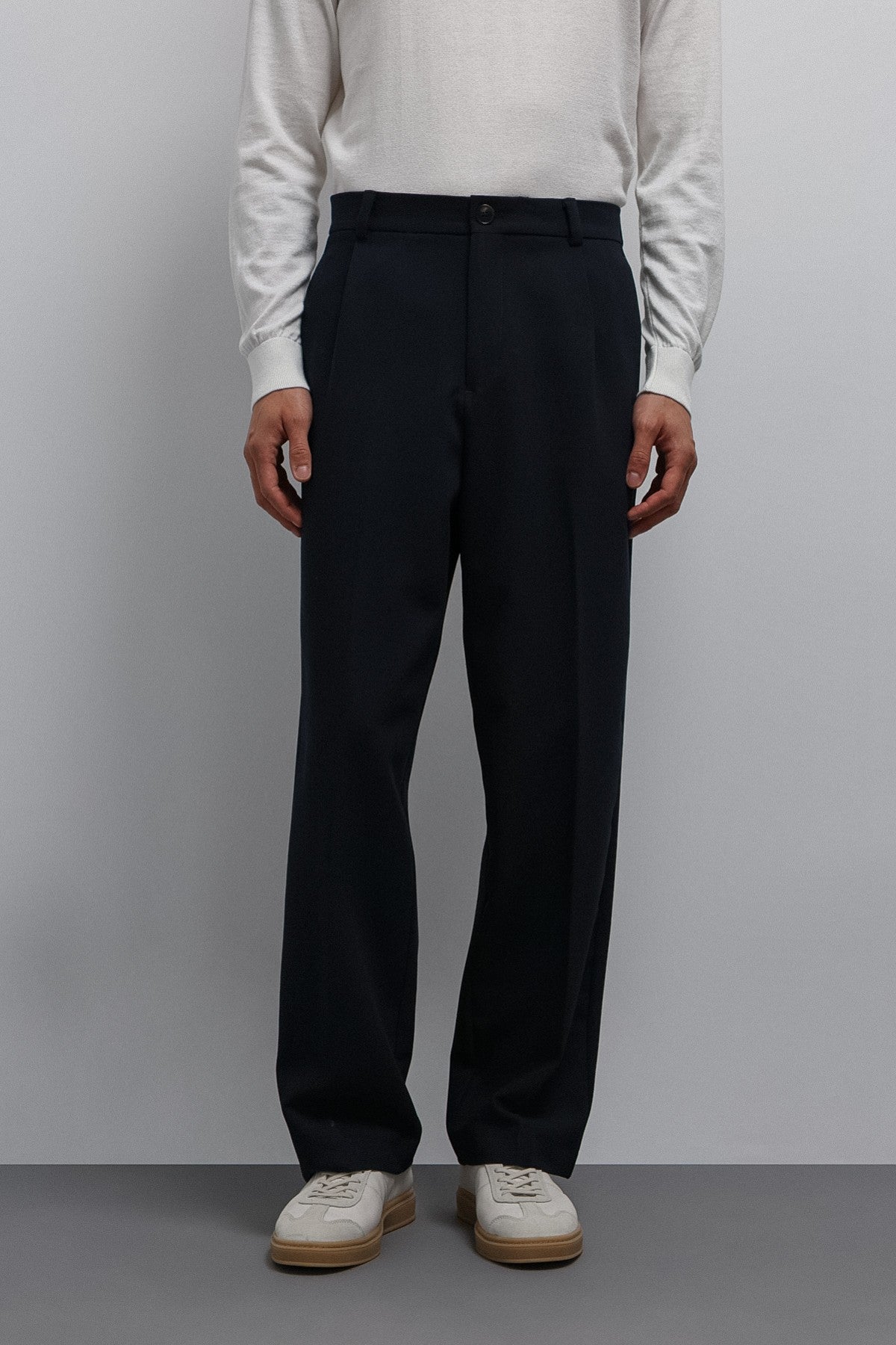 Antioch Relax Fit Baggy Pleated Men's Pants