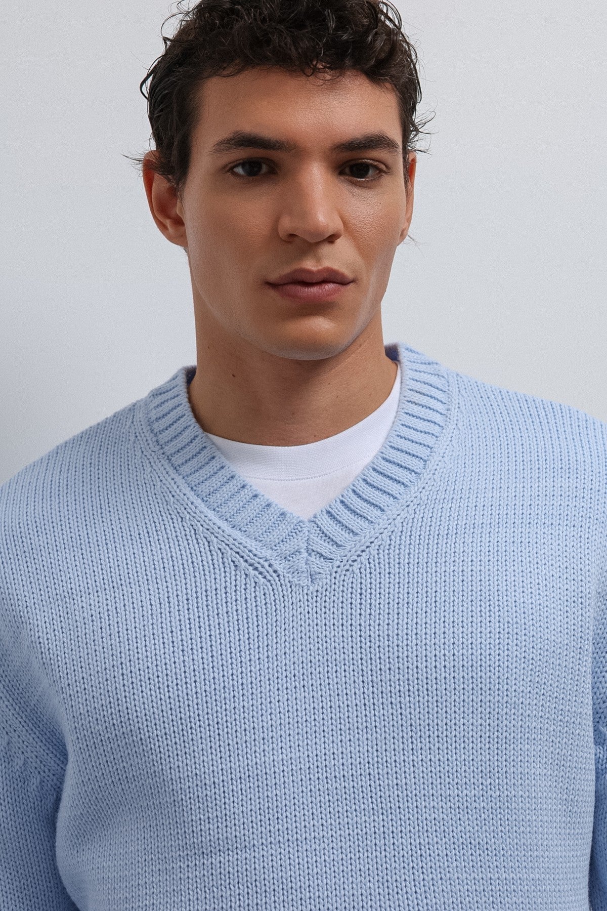 Men's V-Neck Sweater with Antioch Texture