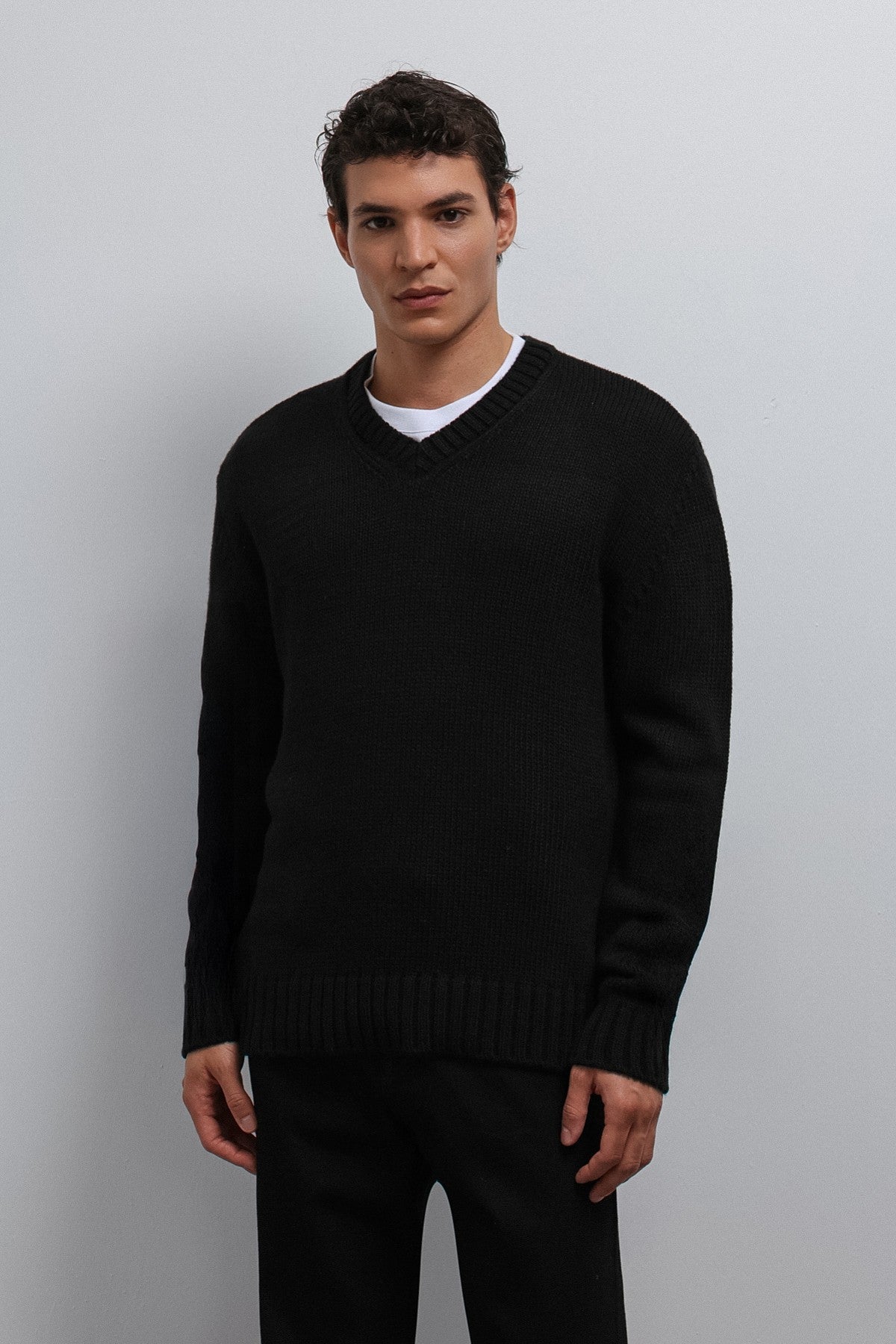 Men's V-Neck Sweater with Antioch Texture