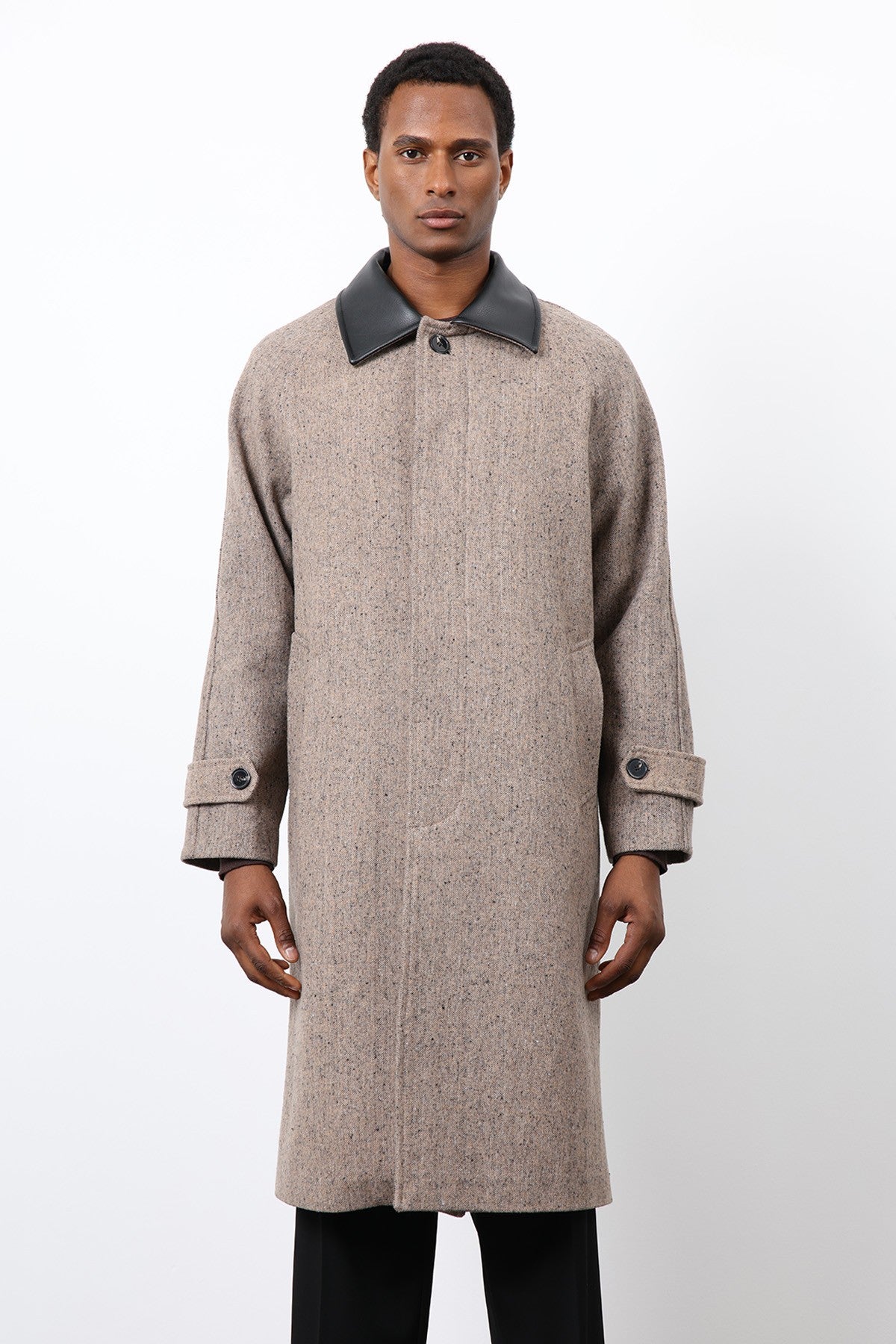 Antioch Men's Wool-Blend Coat with Contrast Collar
