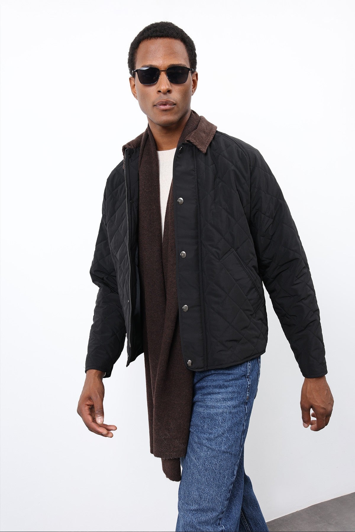 Antioch Men's Jacket with Contrast Collar and Baklava Pattern