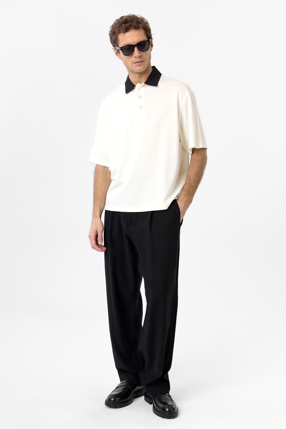 Men's T-Shirt with Contrast Collar and Interlock Weave