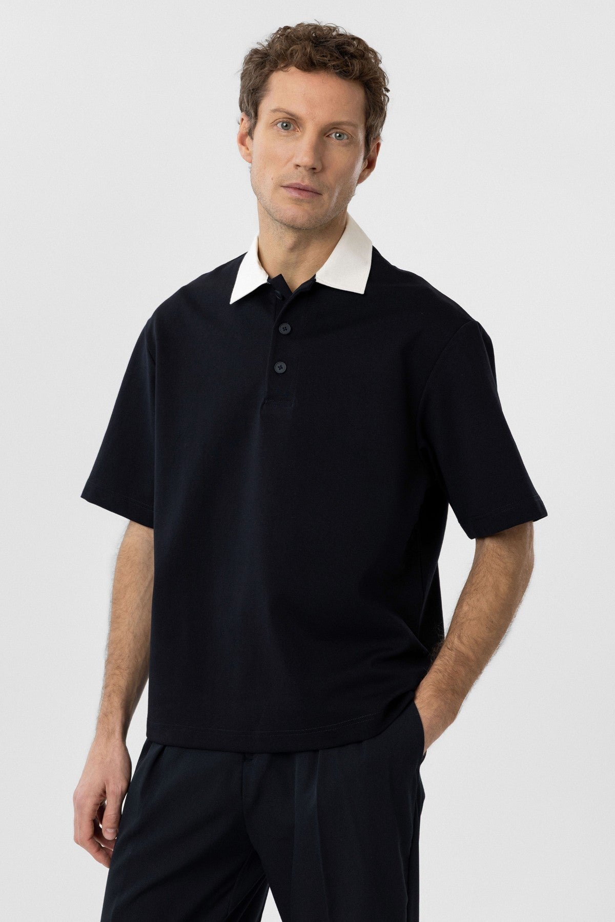 Men's T-Shirt with Contrast Collar and Interlock Weave