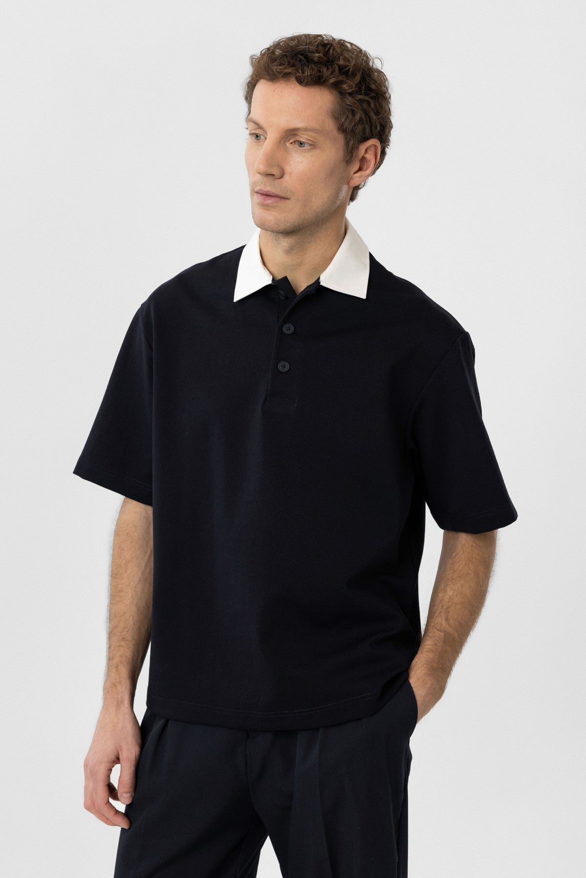 Men's T-Shirt with Contrast Collar and Interlock Weave