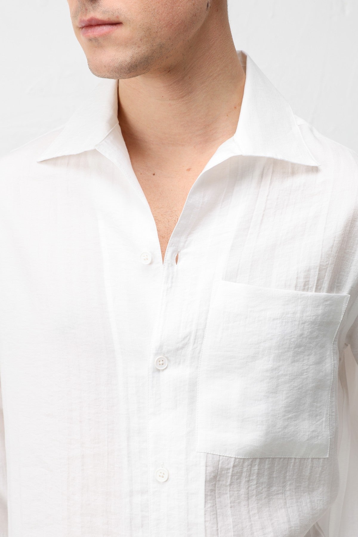 Antioch Men's Shirt with a Wide Collar in a Lyocell Blend