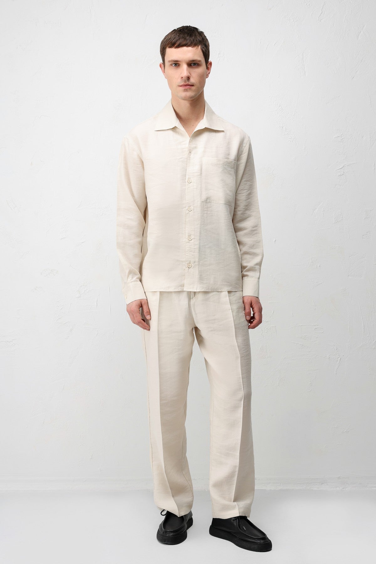 Antioch Men's Shirt with a Wide Collar in a Lyocell Blend