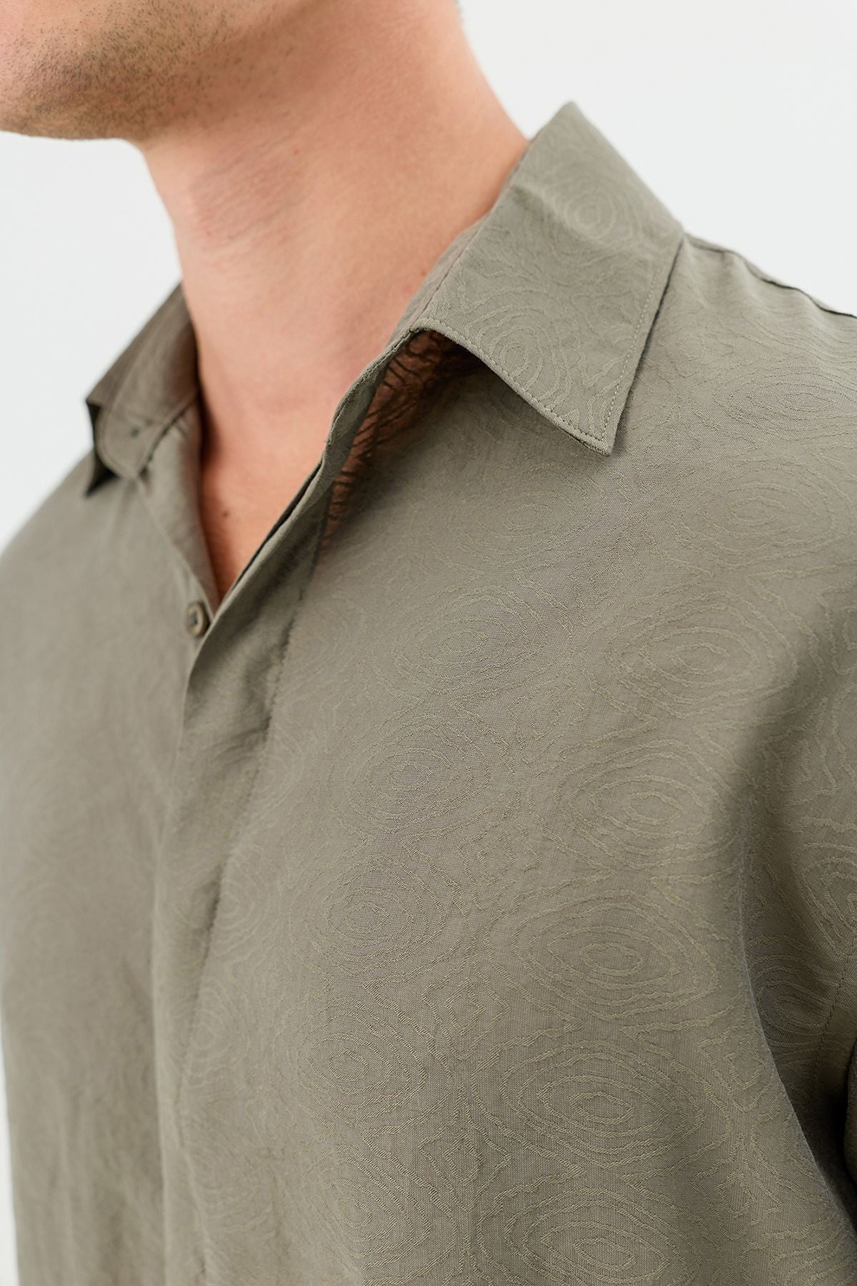 Men's Crop-Fit Shirt with Modal Blend