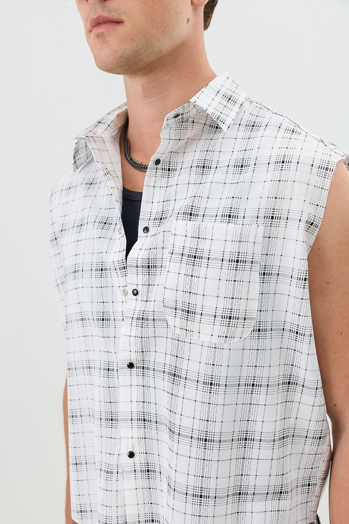 Men's Sleeveless Boxy-Fit Shirt with Modal Blend