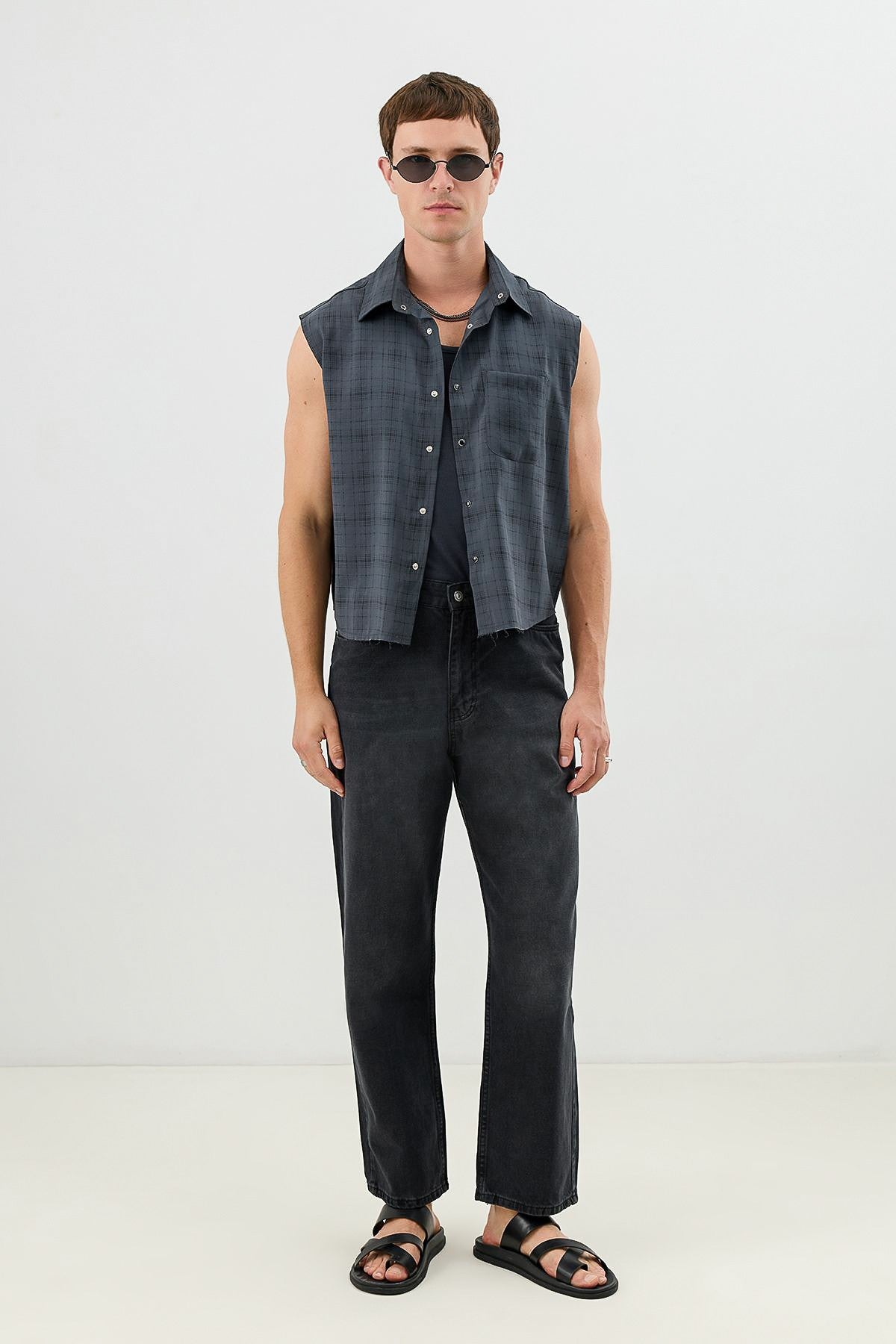 Men's Sleeveless Boxy-Fit Shirt with Modal Blend