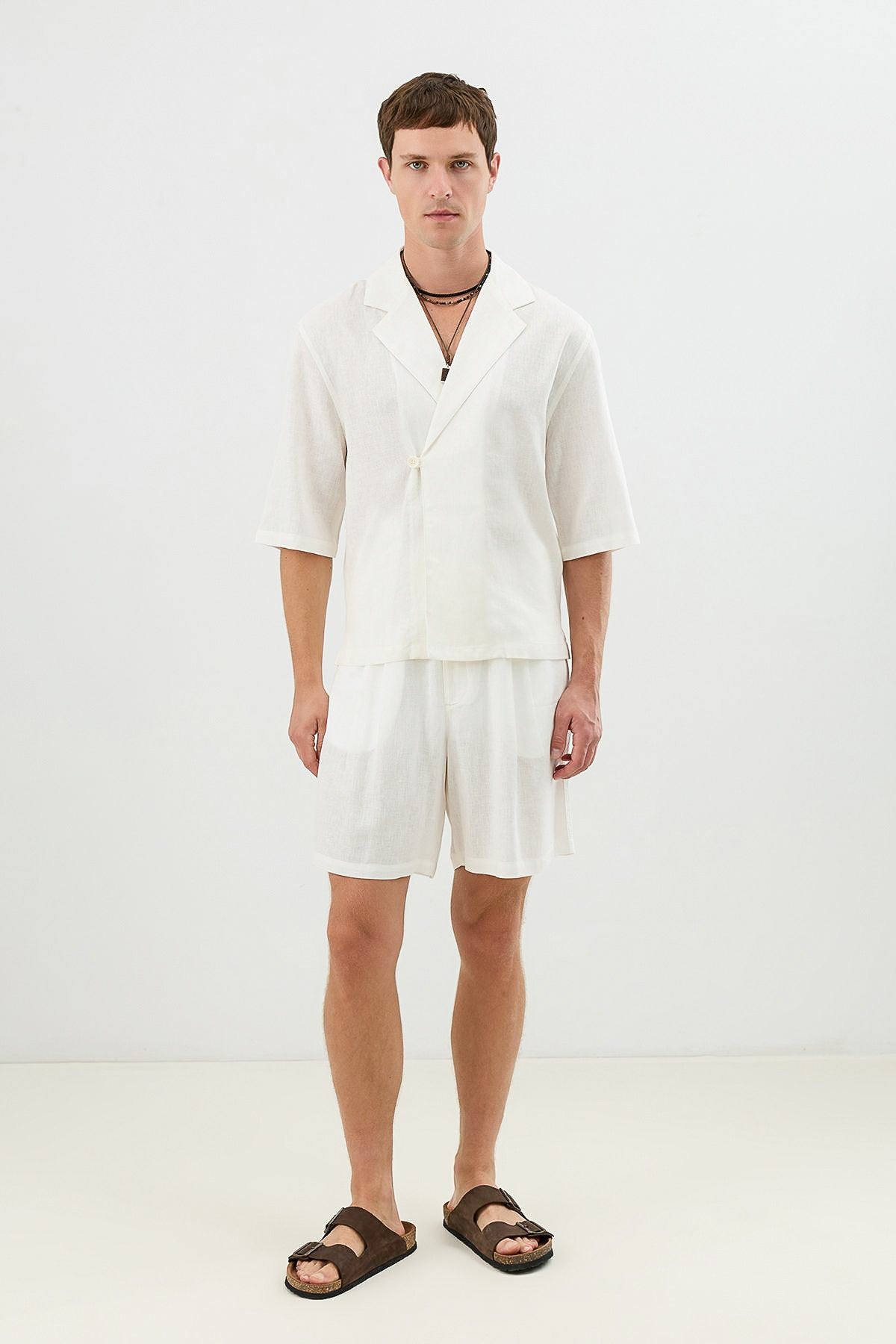 Men's Relaxed-Fit Symmetrical Shirt with Linen Blend