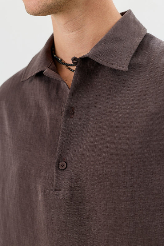 Men's Sleeveless Crop-Fit Shirt with Lyocell Blend
