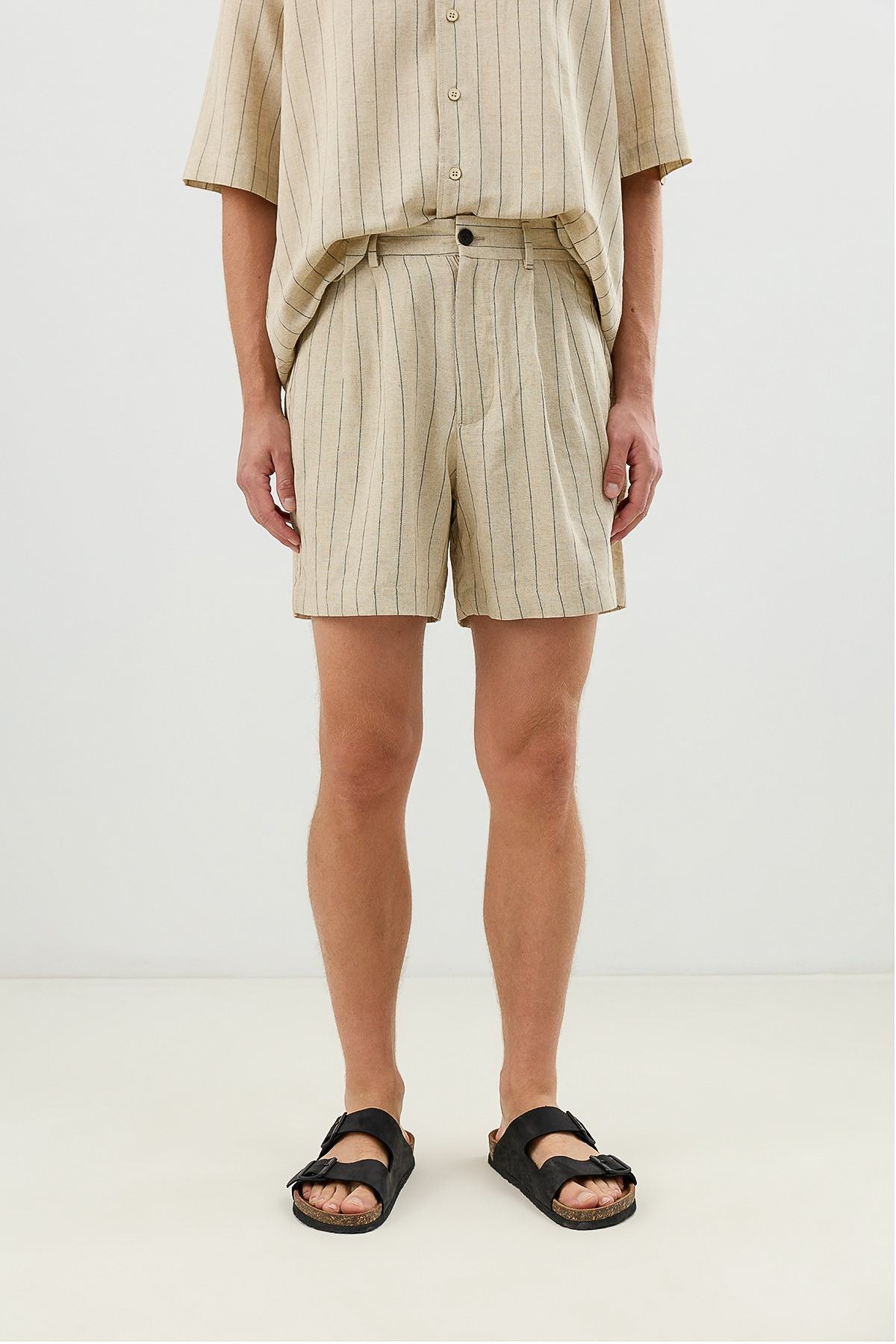 Men's Short-Sleeve Striped Relaxed-Fit Shirt with Linen Blend