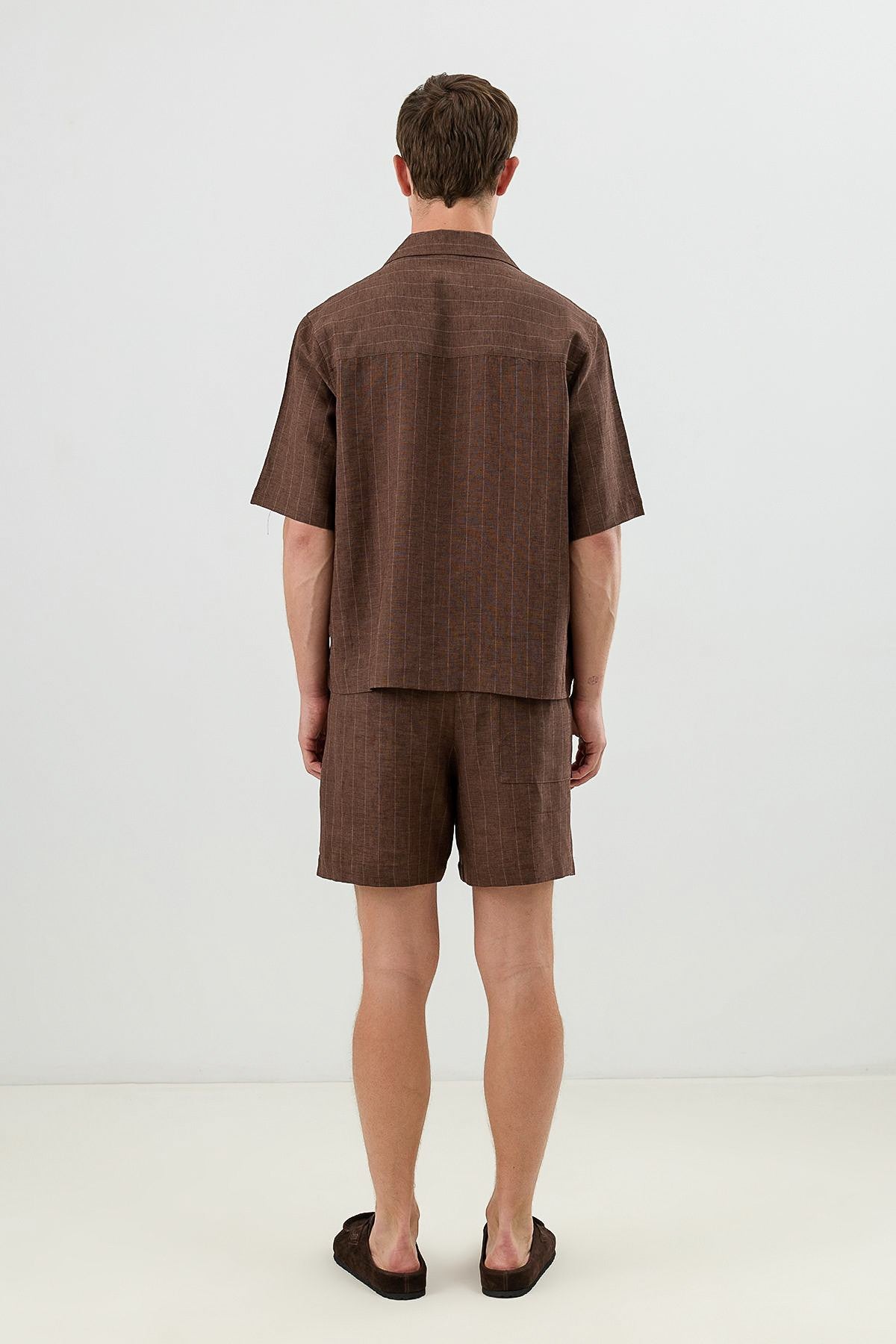 Men's Short-Sleeve Striped Relaxed-Fit Shirt with Linen Blend