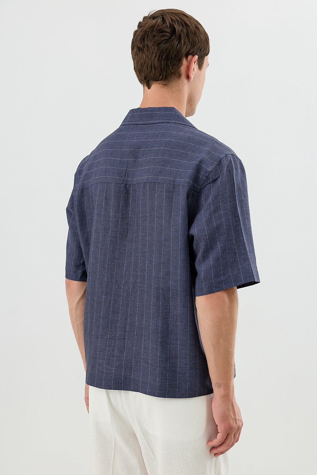 Men's Short-Sleeve Striped Relaxed-Fit Shirt with Linen Blend