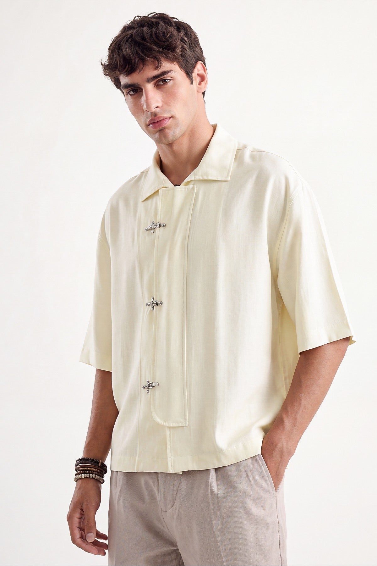 Relaxed-Fit Shirt with Detailed Closure