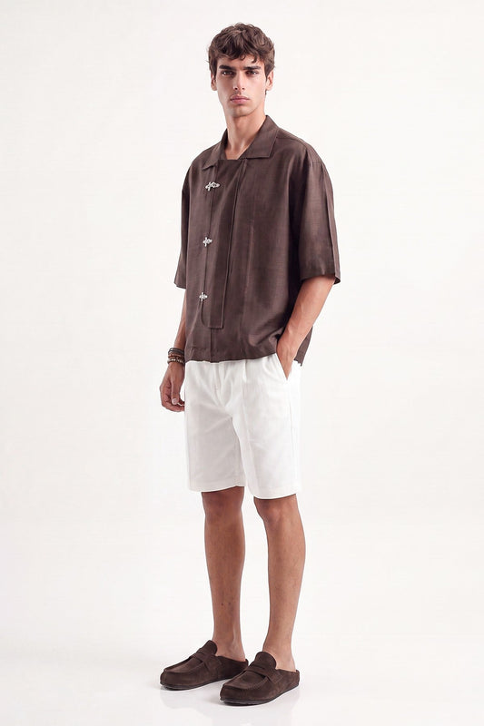 Relaxed-Fit Shirt with Detailed Closure