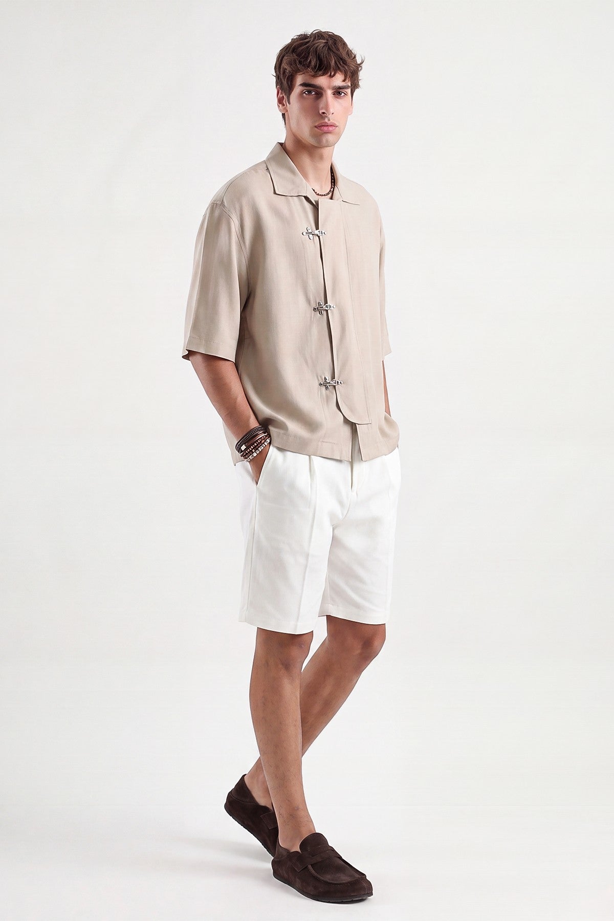 Relaxed-Fit Shirt with Detailed Closure