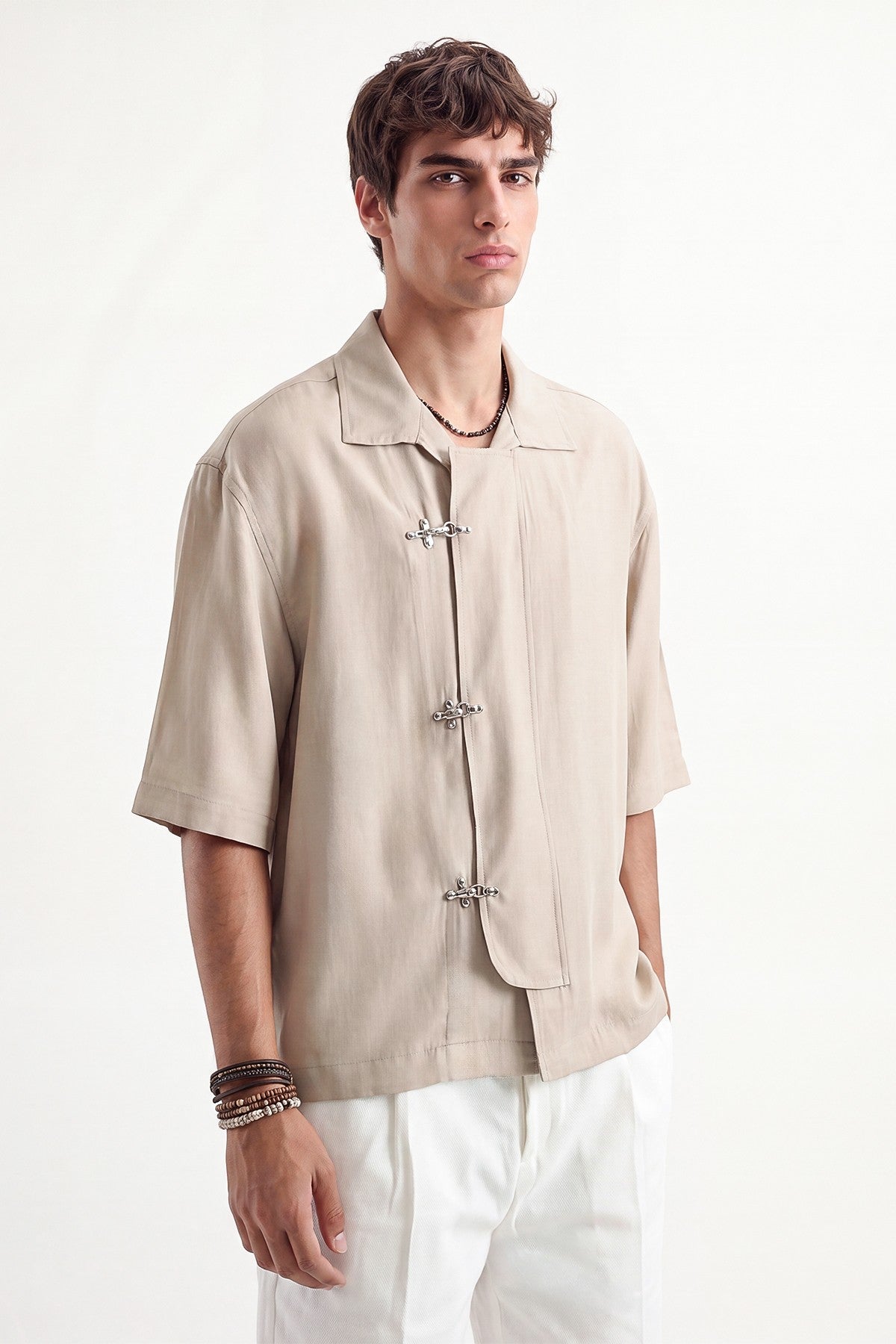 Relaxed-Fit Shirt with Detailed Closure