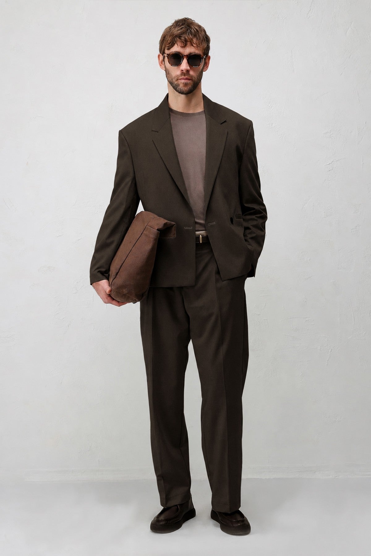 Relaxed-Fit Pleated Men's Pants