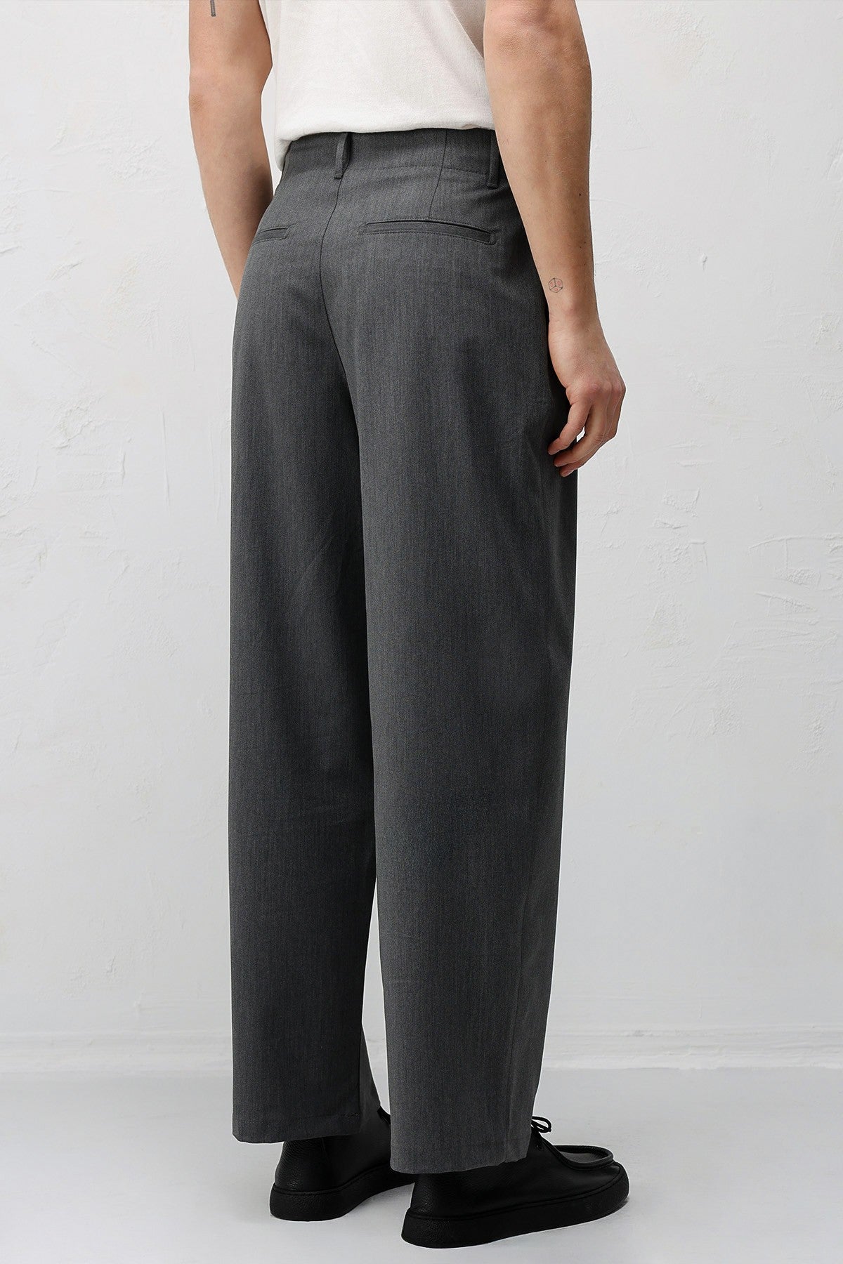 Antioch Relaxed-Fit Men's Pants