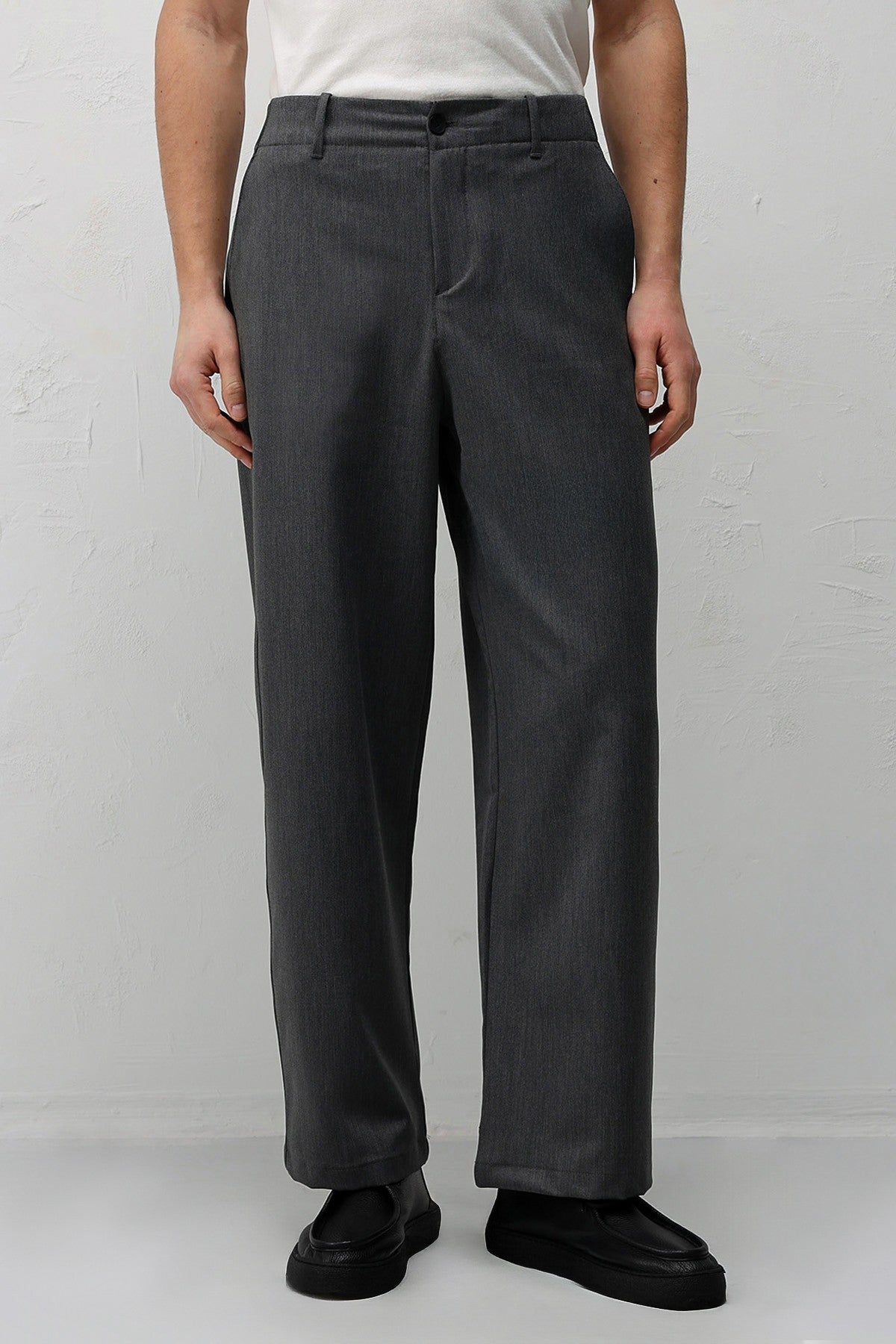Antioch Relaxed-Fit Men's Pants