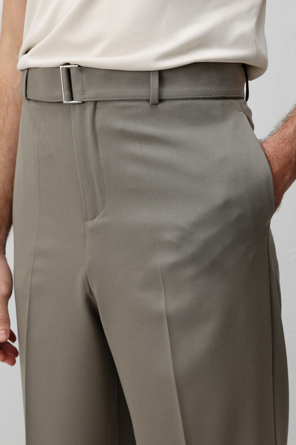 Antioch Relaxed-Fit Men's Pants with a Belt